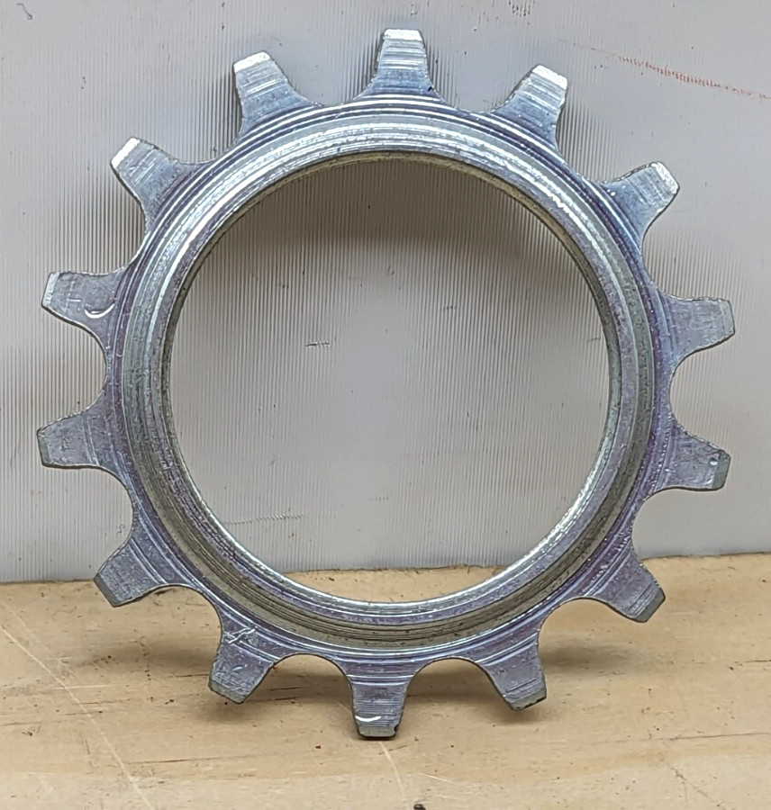 Vintage Maillard 700 14 tooth SHB thread on rear cog silver NOS