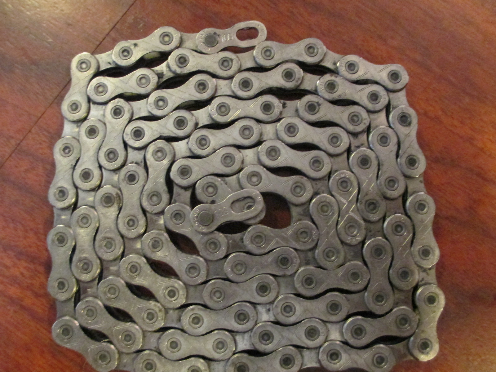 KMC X10 XXSP 10 SPEED CHAIN 106 LINKS WITH POWER LINK