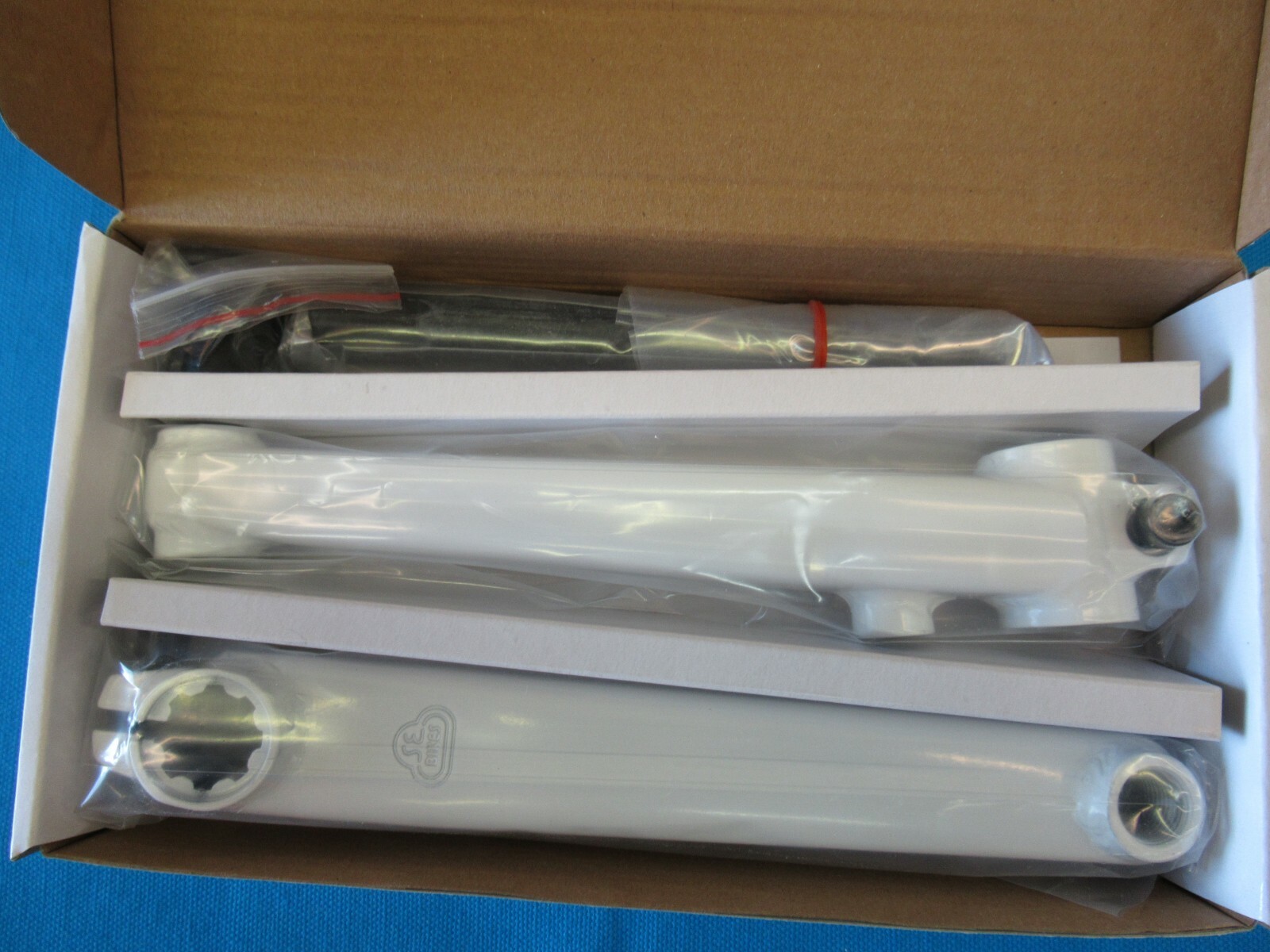 SE Bike BMX Bicycle V-Ridge Crank Cromo White 3 Piece Set 175 mm with Axle -New