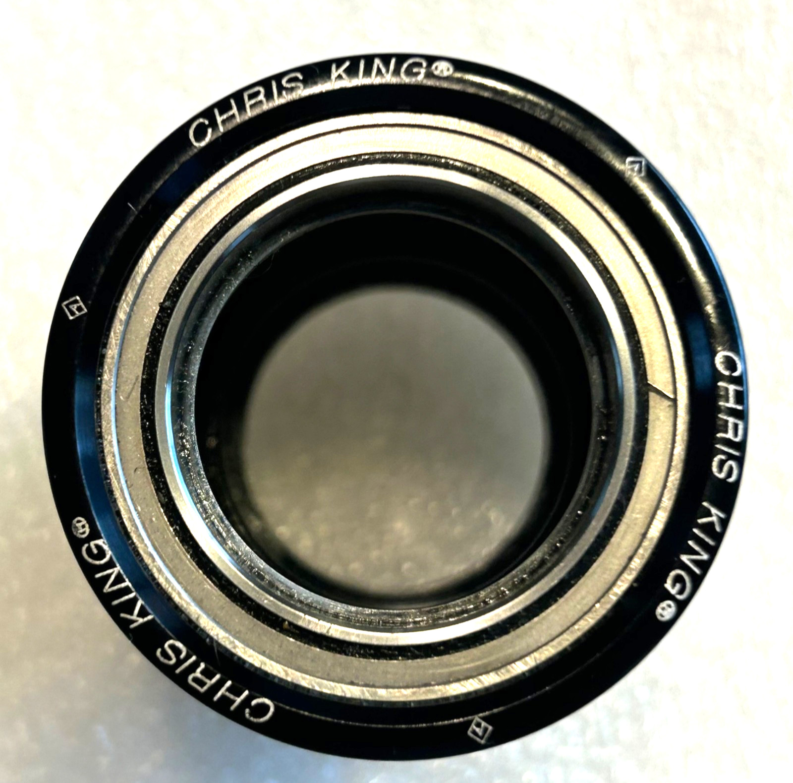 CHRIS KING – PF 30 x 24 MM. – BOTTON BRACKET – PRESS FIT