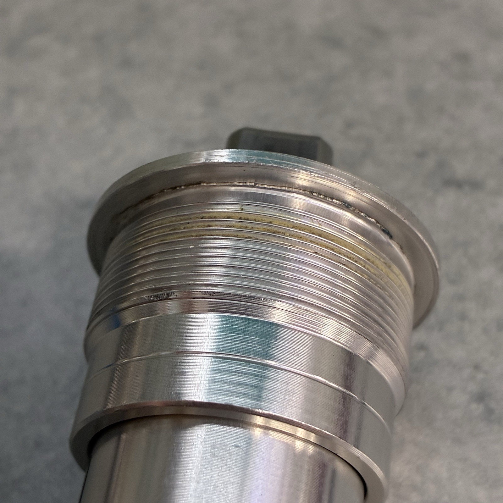 Campagnolo Chorus Bottom Bracket 102mm -Square Taper ISO See Pictures *Cracked*