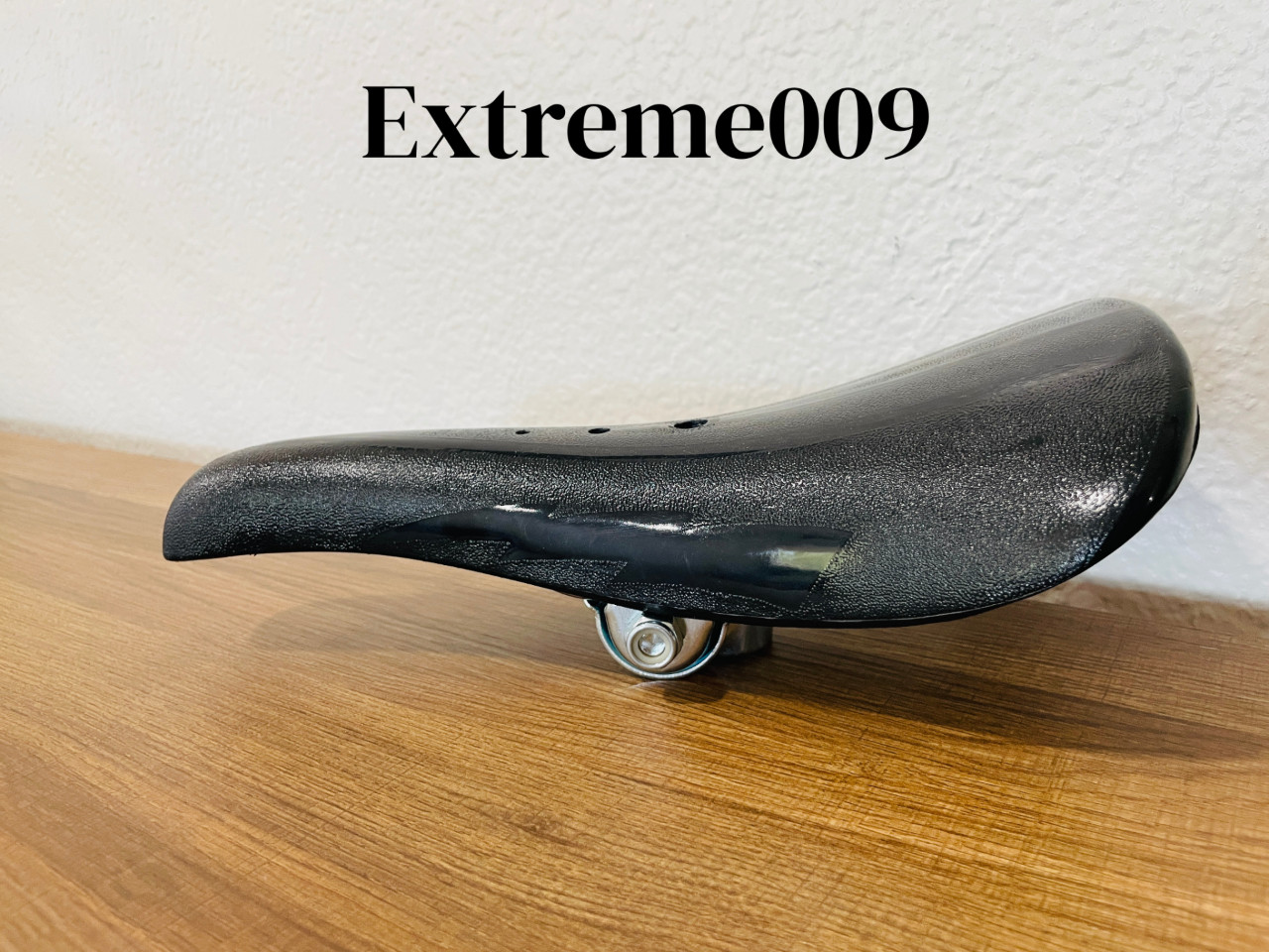 Lightning Bolt Vintage Old School Bmx Hard Shell Seat BLACK saddle GT DYNO