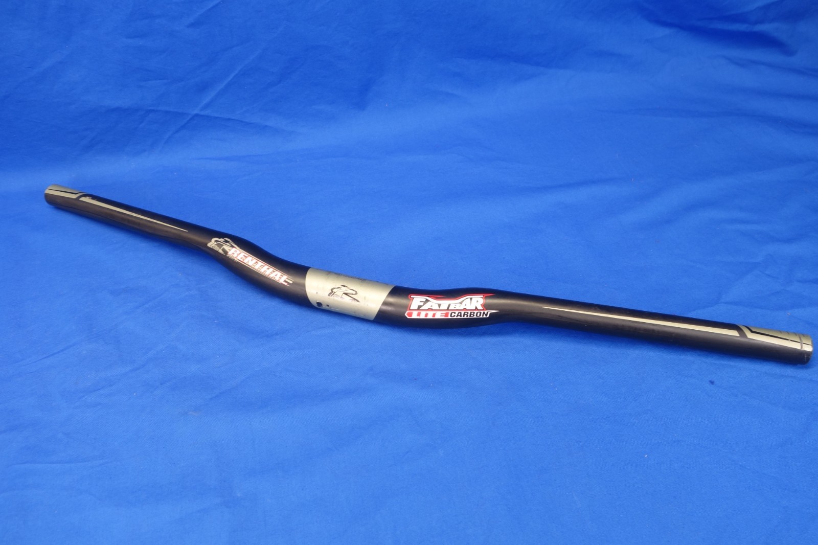 Renthal FATBAR LITE Carbon Mountain Bike Handlebar 680mm width x 31.8mm Clamp