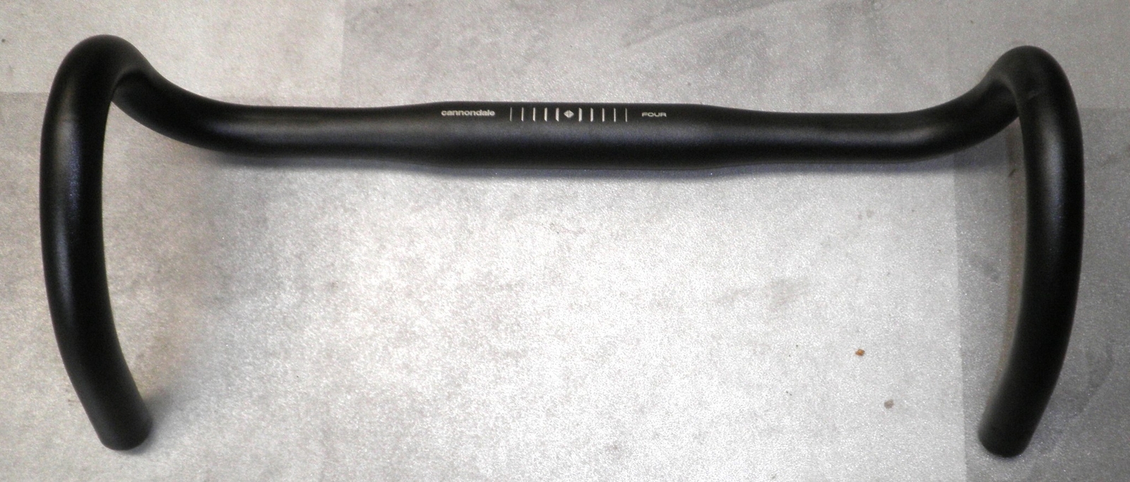 CANNONDALE «FOUR» 640mm ROAD BICYCLE DROP BAR HANDLEBAR BIKE PARTS 61-4