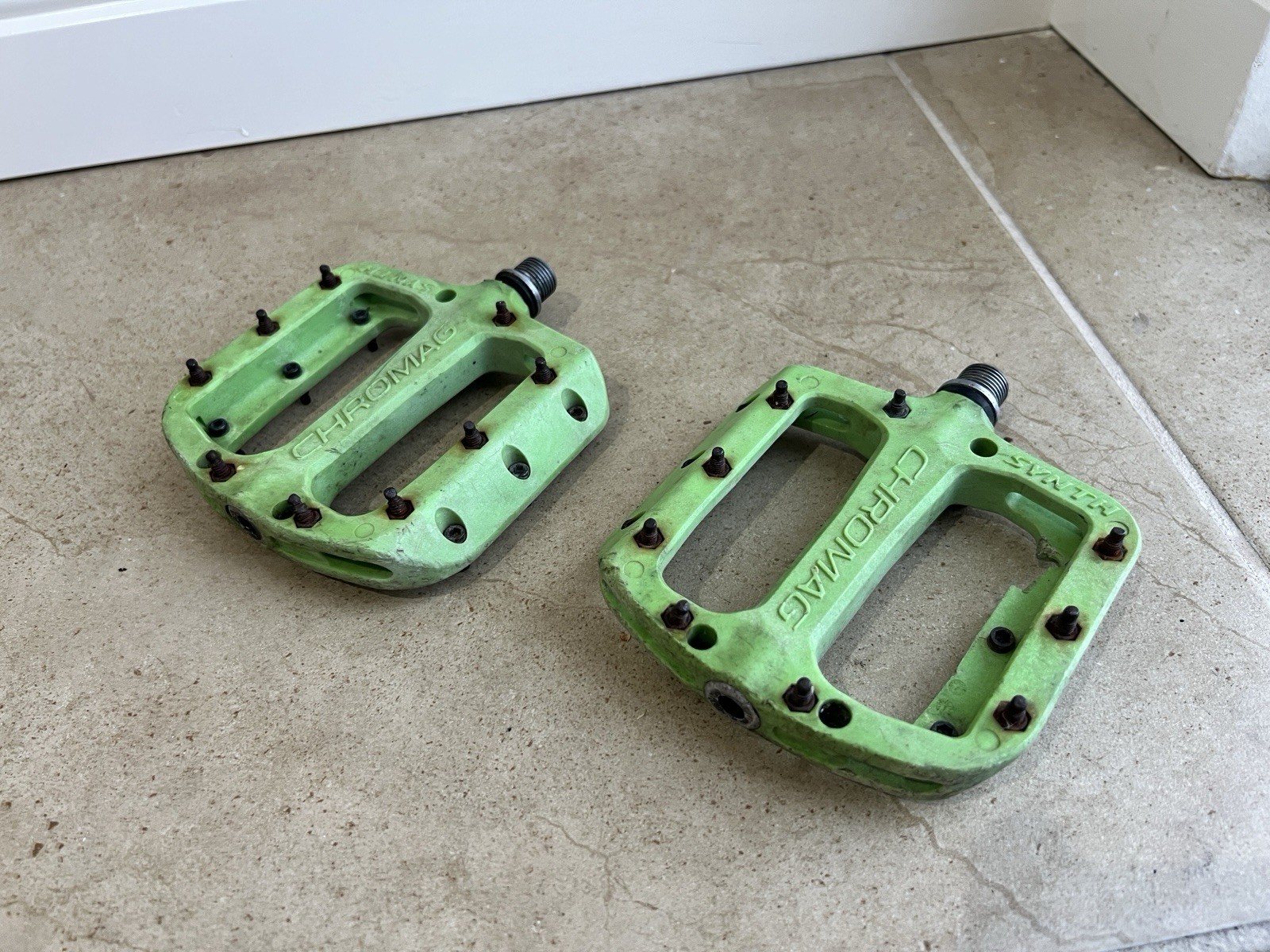 Chromag Synth Platform Bike Pedal Set Nylon Body Green Mountain Bike