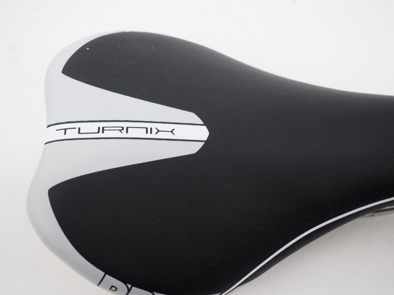 New! PRO Turnix Bicycle Saddle Carbon Base Ti Rail 132mm Width 210g MTB/Gravel