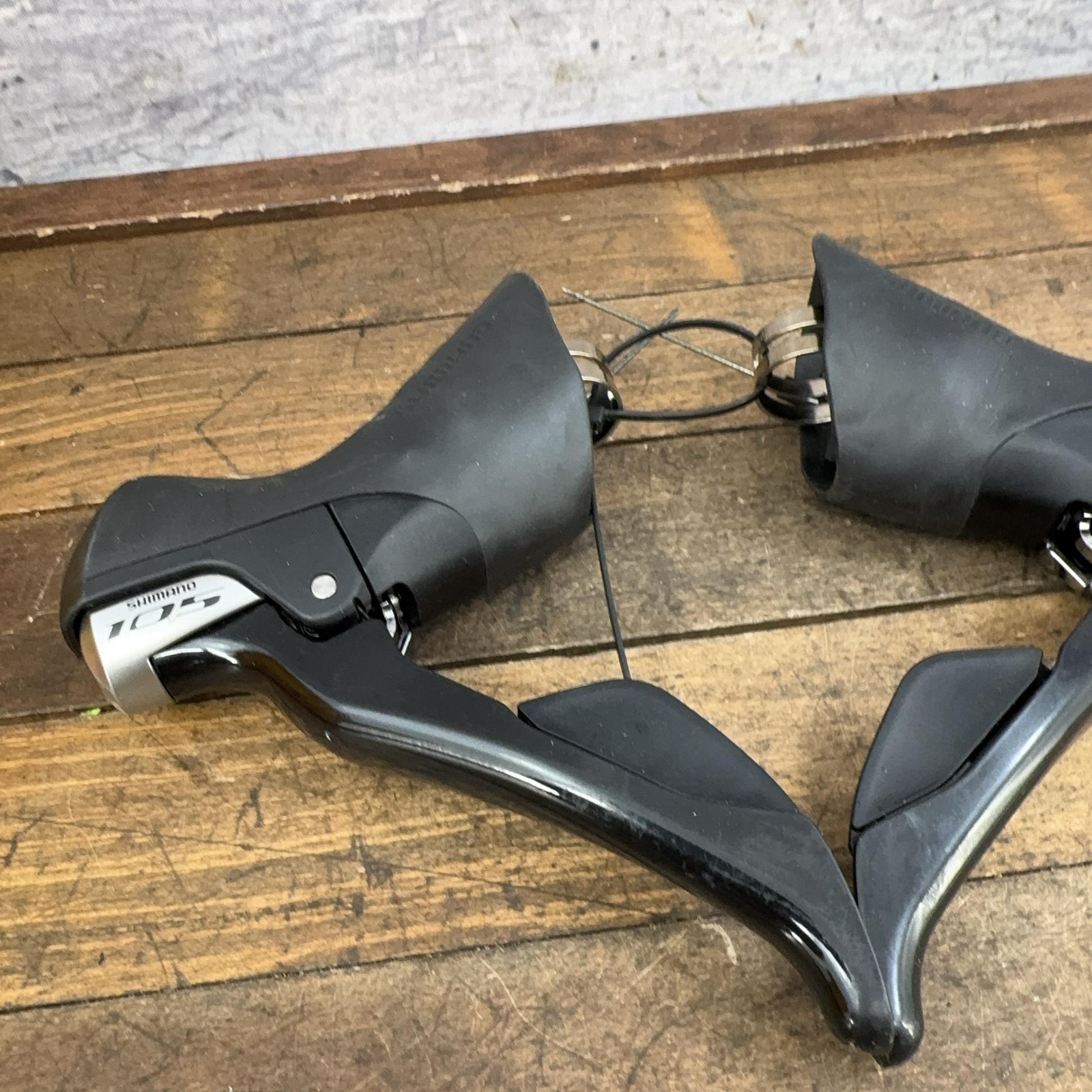 Shimano 105 ST-R7000 Shifters 11 Speed STI Dual Brake Lever Set Drop Bar