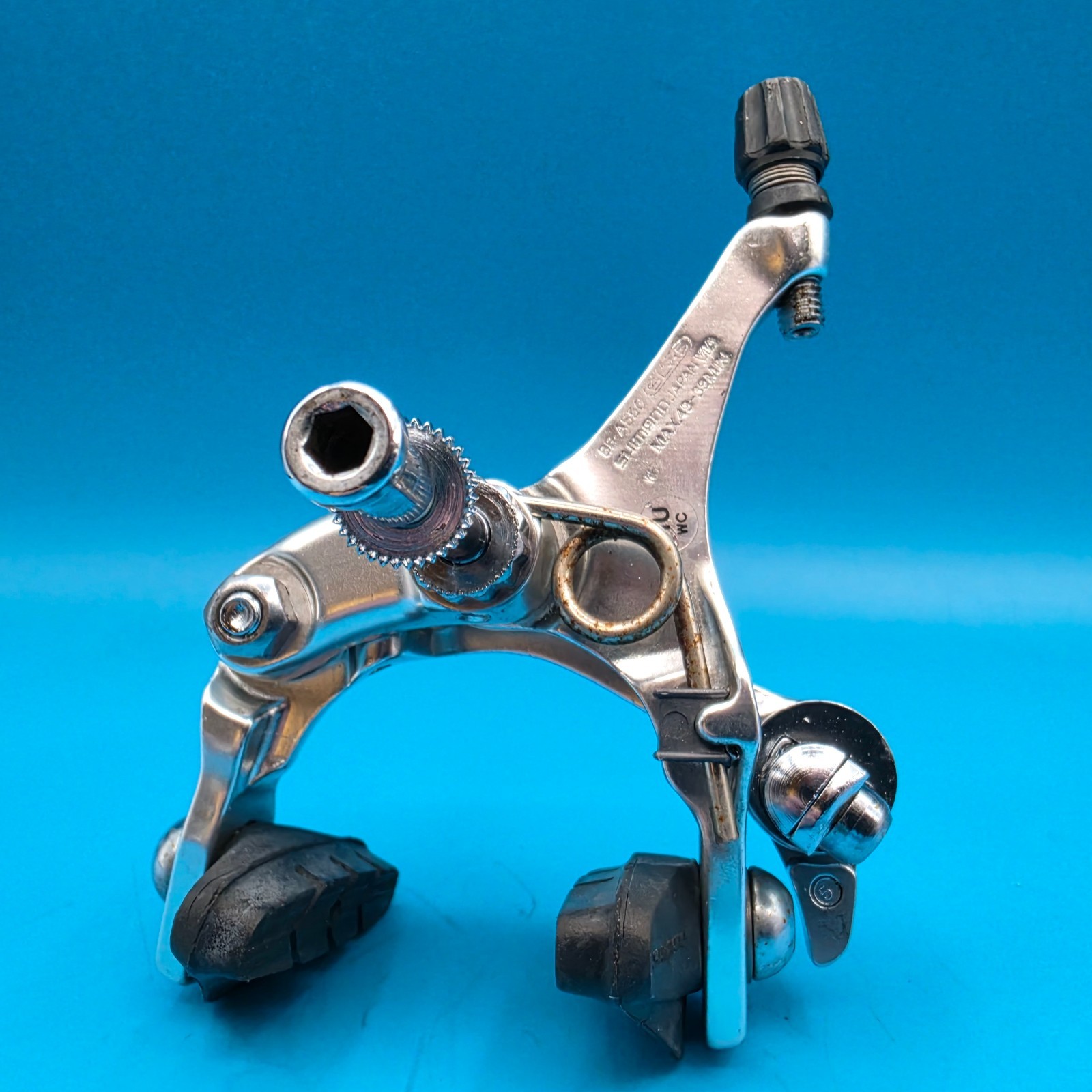 Shimano RX100 BR-A550 Side Pull Road Bike Rim Brake Caliper Set Recessed Nut g13