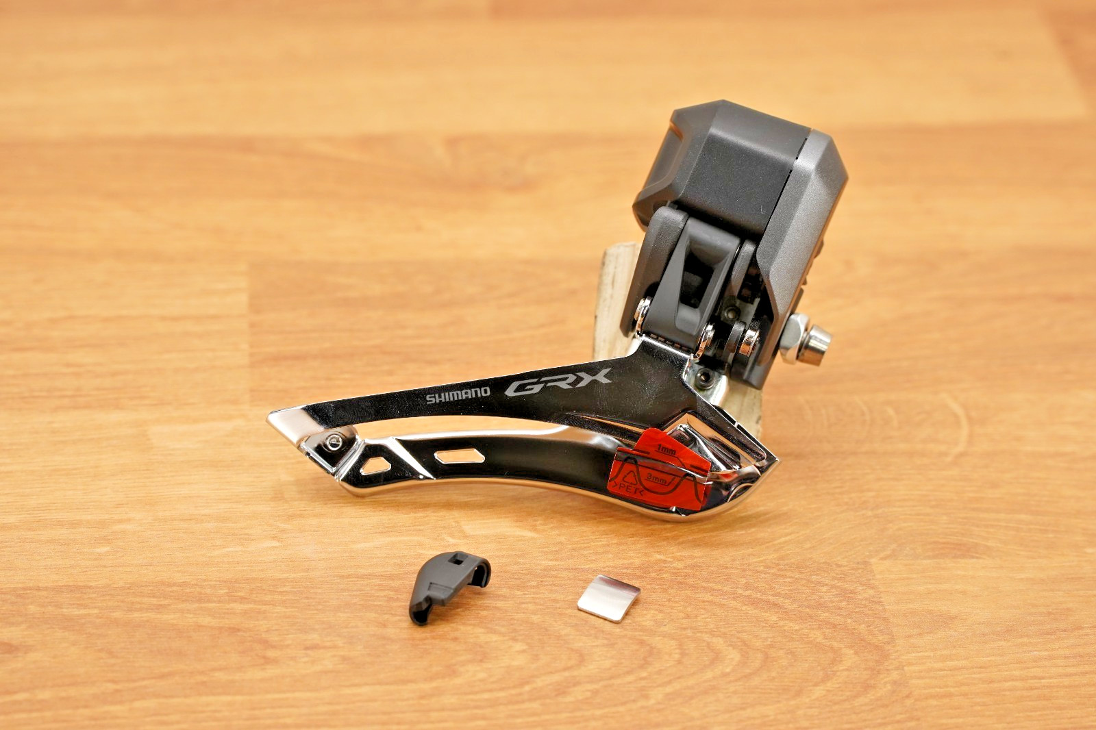 Shimano GRX RX815 Di2 11-Speed Front Derailleur – NEW OEM
