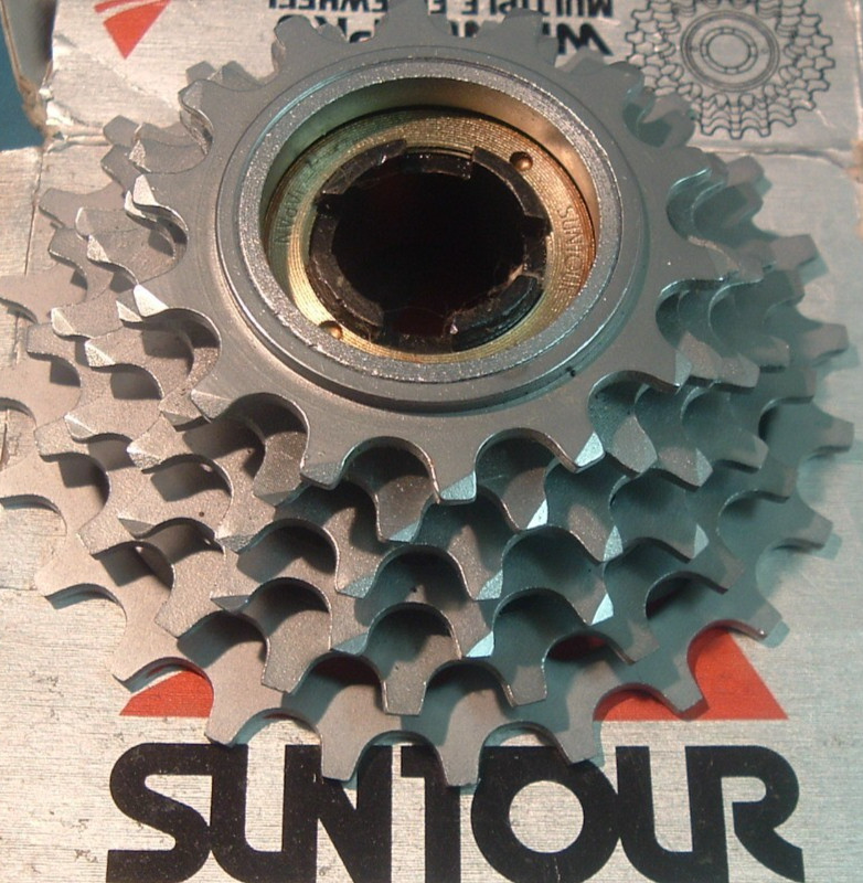 SunTour Winner Pro 6-Spd 14T-24T Freewheel NEW / NOS Road Vintage- Mint-1986-NIB