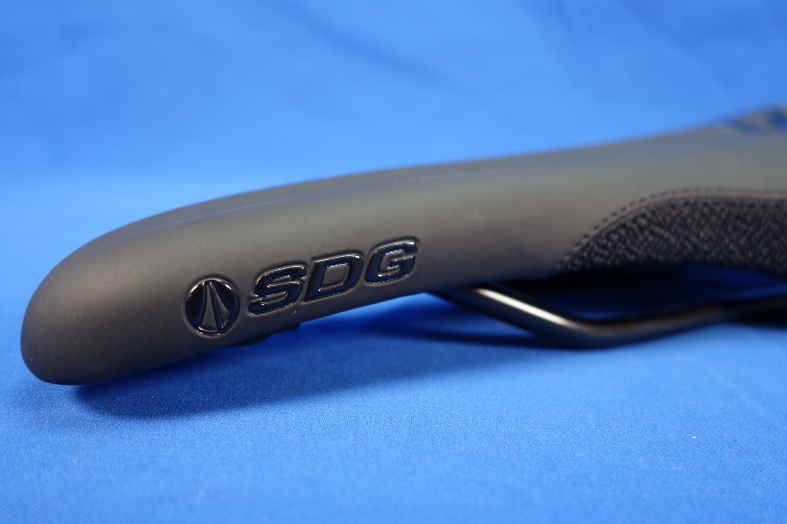 New SDG Radar Mountain Bike Saddle, Bicycle Seat – Black – Steel Rails