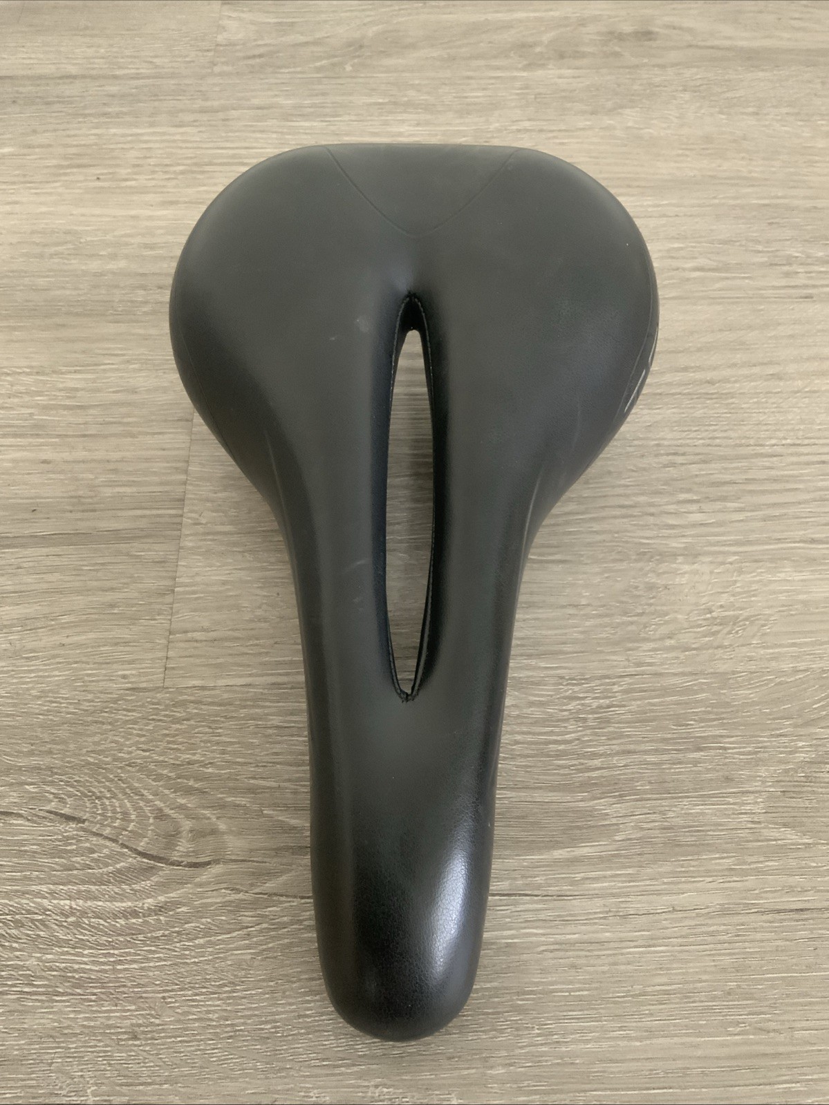 TERRY RACING COMFORT SADDLE 158 MM X 260 MM 330 GRAMS FEC ALLOY RAILS BLACK