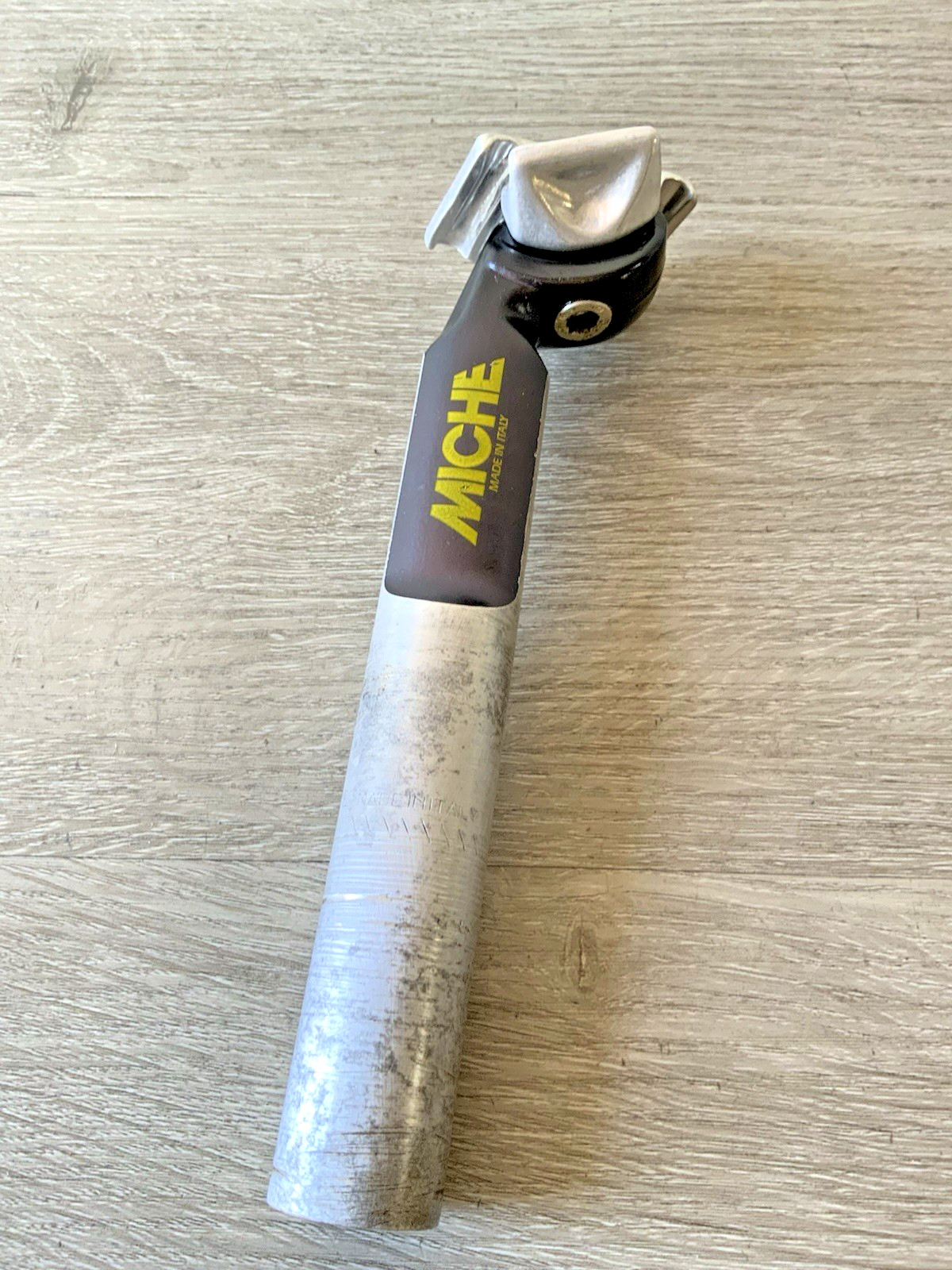 MICHE AERO SEAT POST 27.2 MM x 200 MM TOTAL LENGTH 266 GRAMS