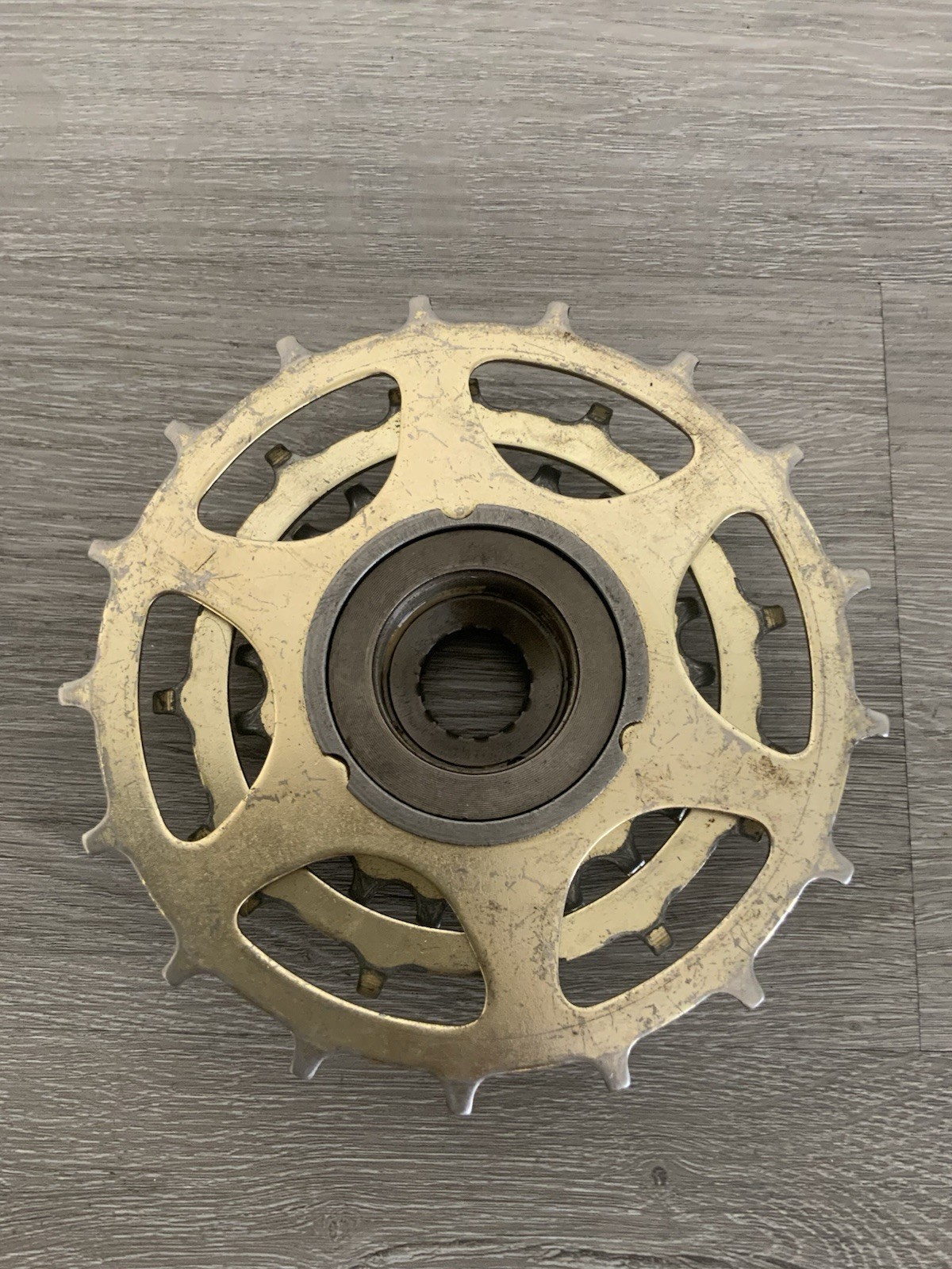 SHIMANO FREEWHEEL 5 SPEED 14-(34) 17 TOOTH BRITISH SPACING GOLD