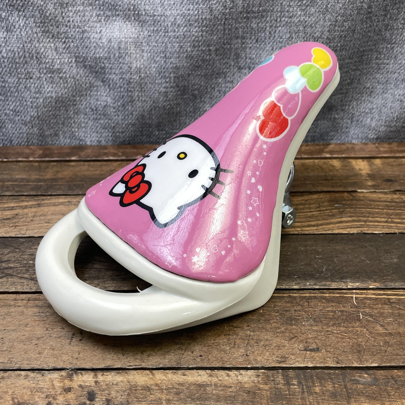 Hello Kitty Bicycle Seat NOS Pink Girls New Kids Bike Cat Saddle Handle Small