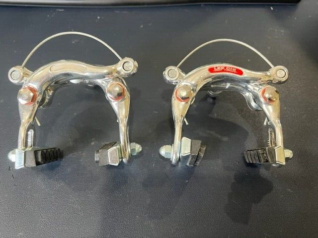 ! NOS LEE CHI CENTER PULL BRAKE SET WITH CABLES + YOKES BICYCLE ROAD BIKE