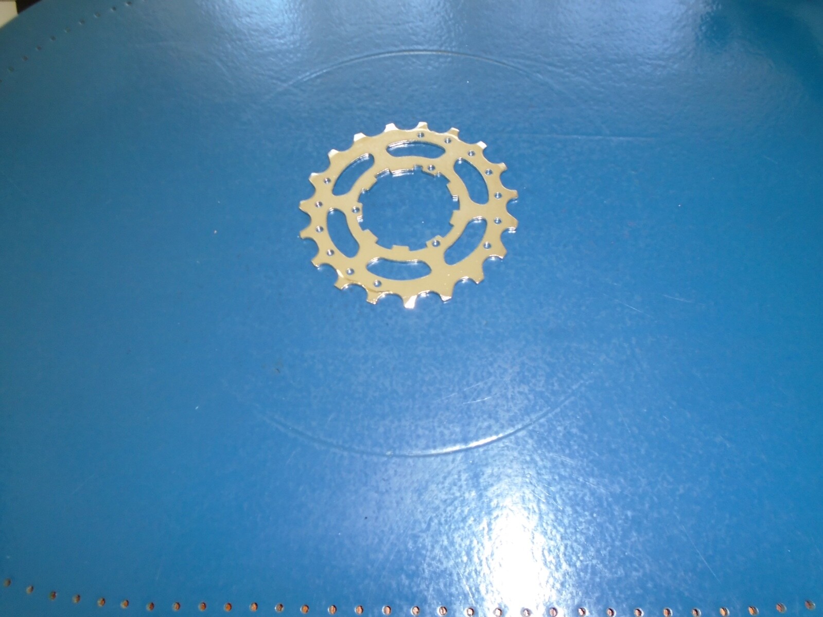 SHIMANO 105, CS 5700 TEN SPEED COG 19T, NEW