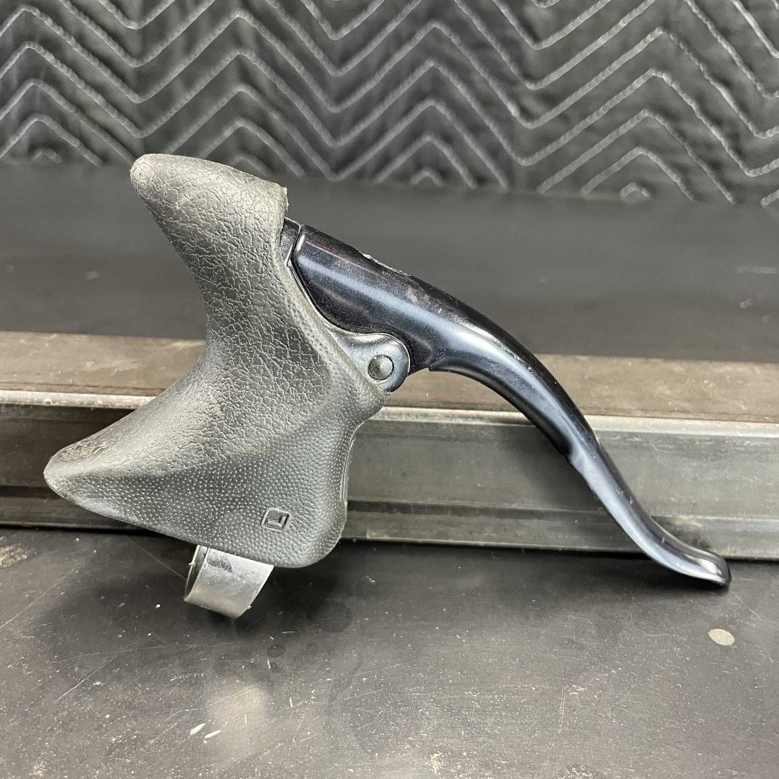 Vintage Black Dia-Compe Gran Compe Aero Brake Levers – Used