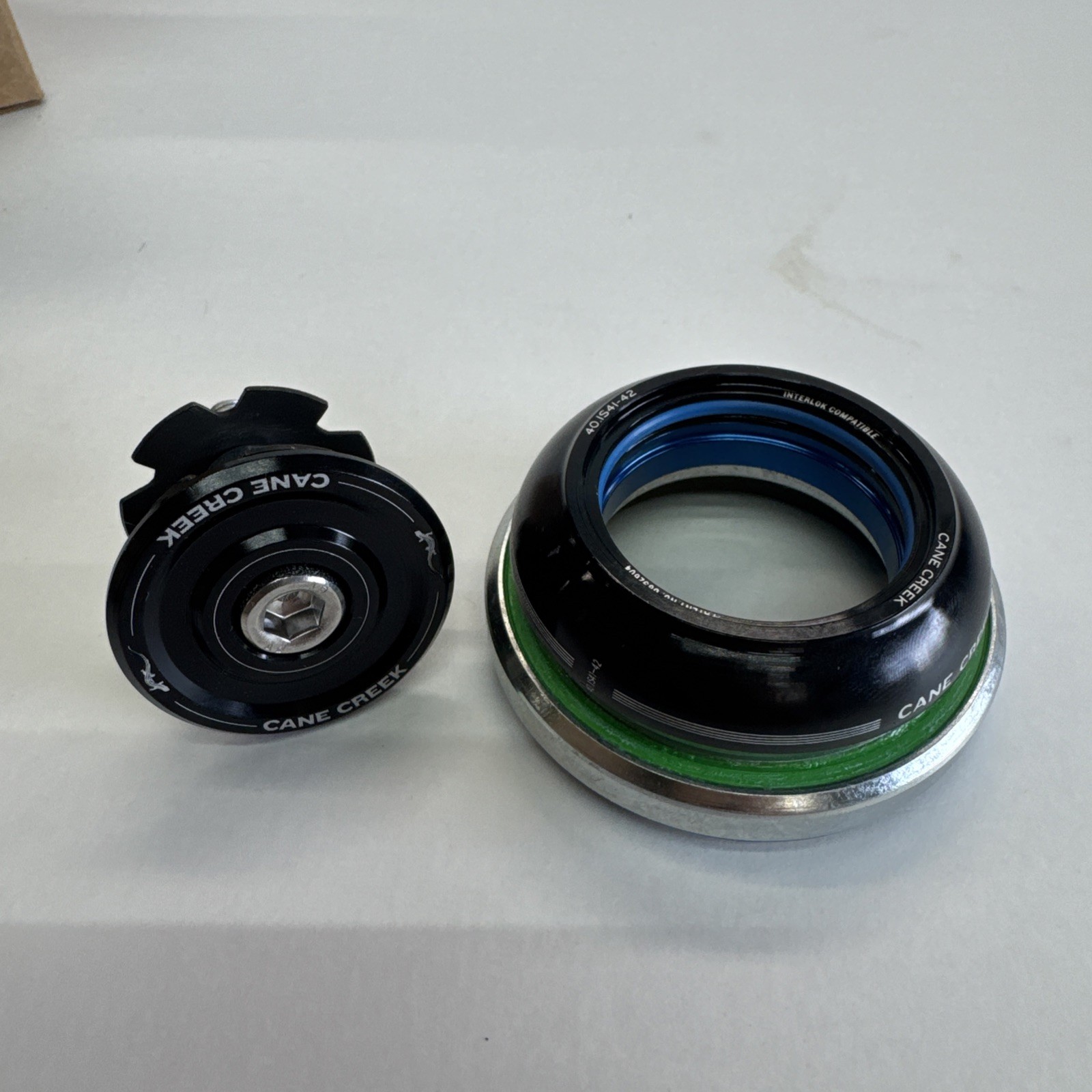 Cane Creek 40 IS42/28.6 IS52/40 Short Cover Headset, Black