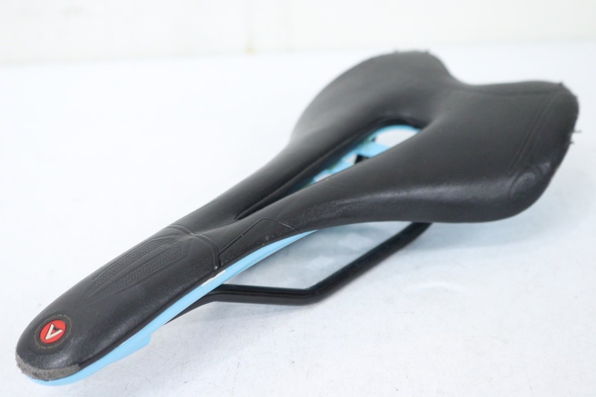 ASTUTE SKYLINE VT Saddle TITANV