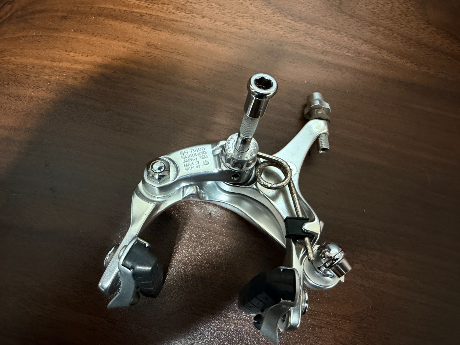 Shimano BR-R600 Mid Reach 47-57mm Mid/long Reach Brake Calipers
