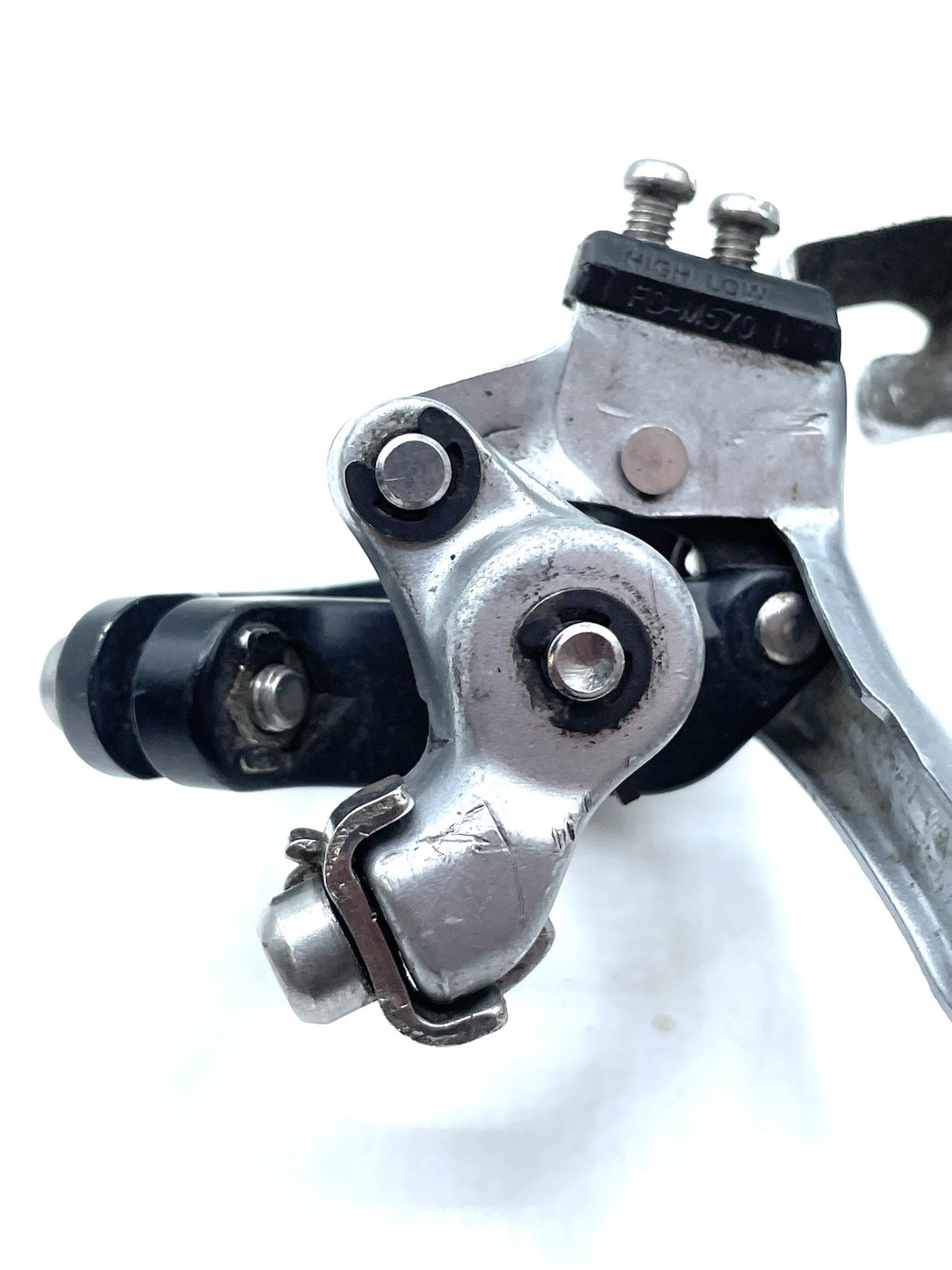 Vintage Shimano Deore LX FD-M570 Front Derailleur 31.8mm Top Pull