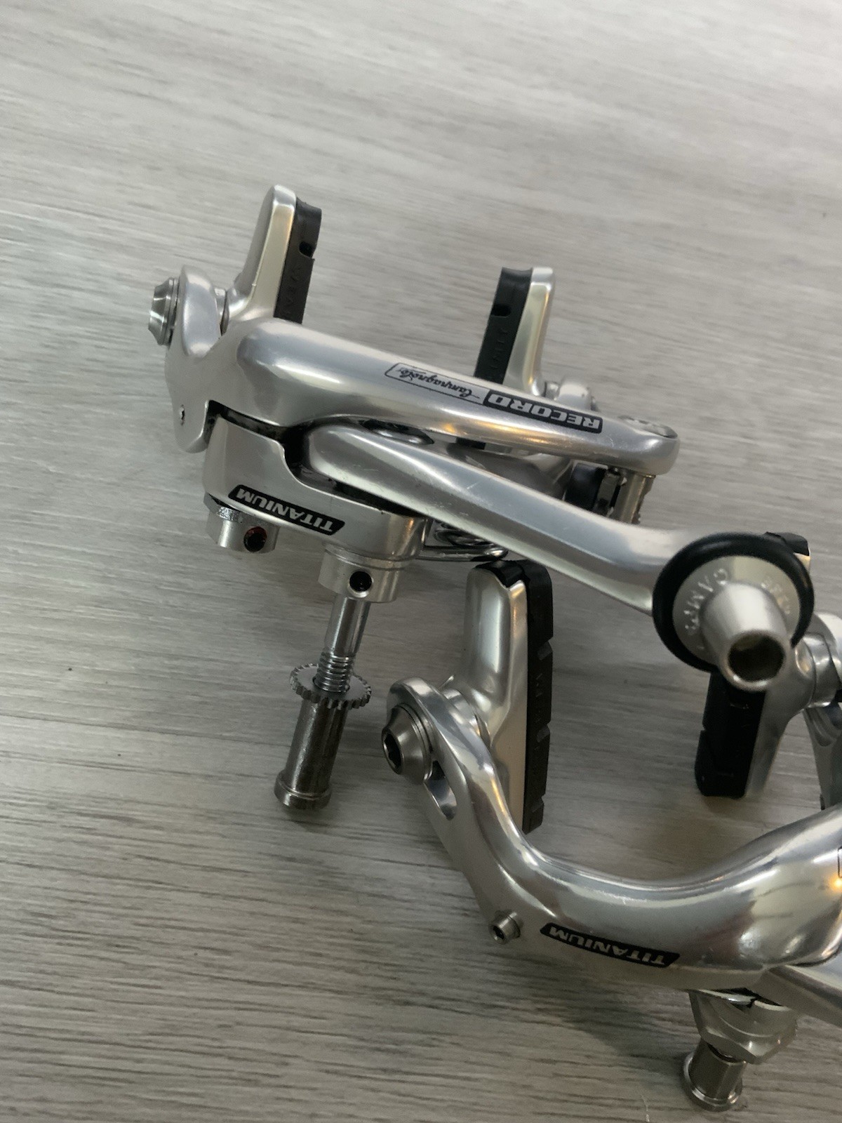 CAMPAGNOLO RECORD TITANIUM BRAKE CALIPERS 39-49 MM REACH RECESSED MOUNTS