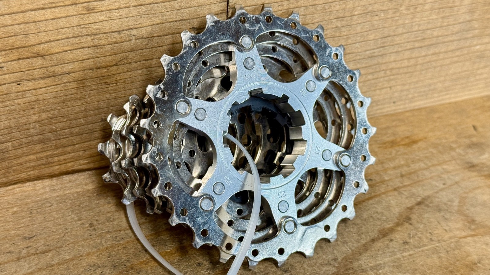 Shimano 105 10-speed CS-5700 12-25t Cassette