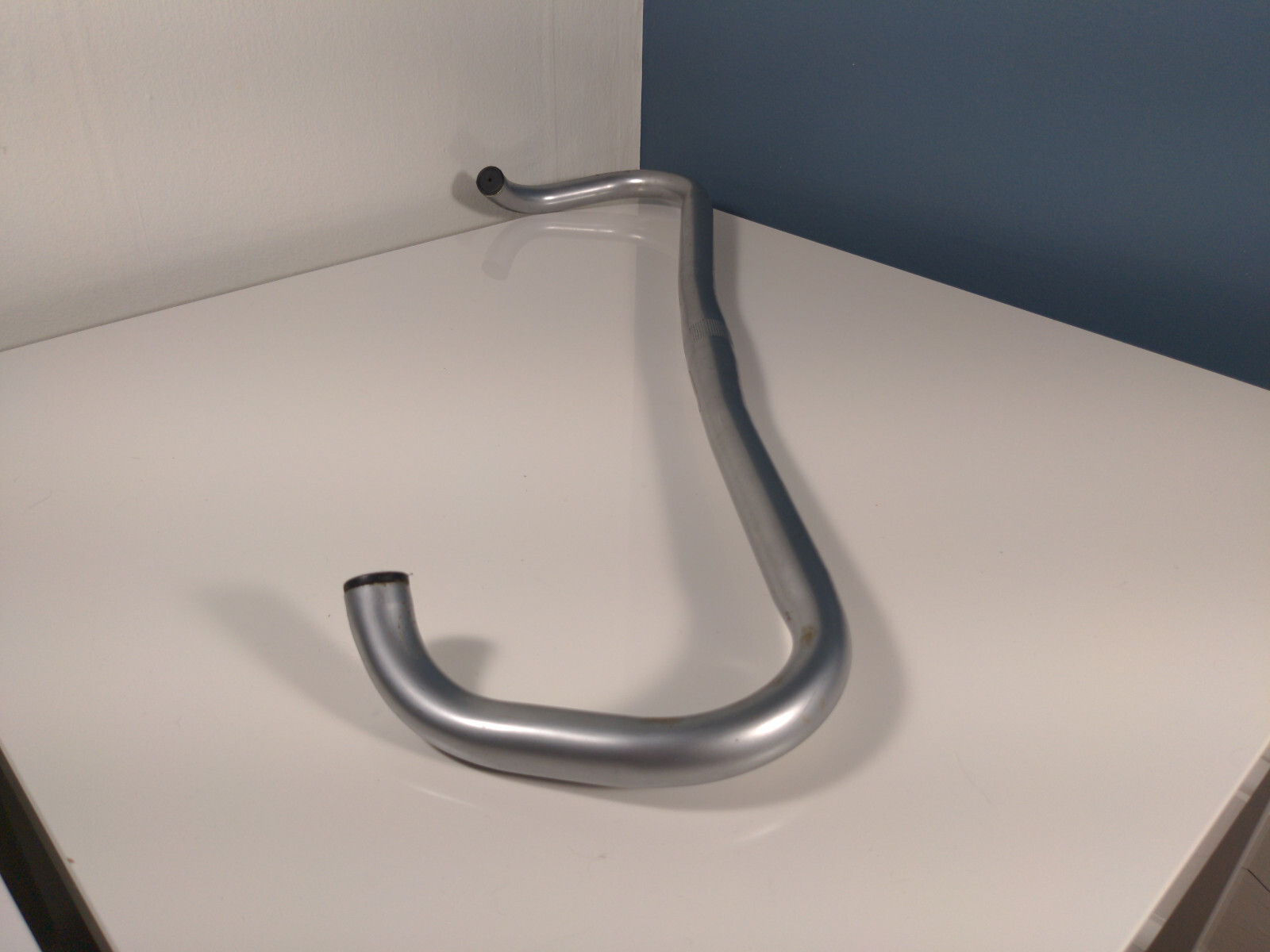 Vintage GT Steel Bull Horn Handlebars 25.4 clamp 22″ wide silver, chrome