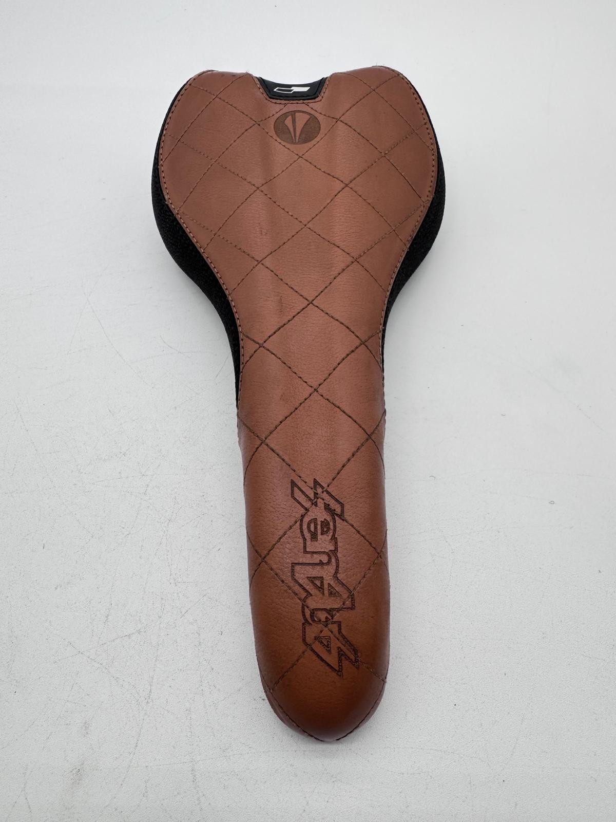 Brown SDG Saddle Sensus