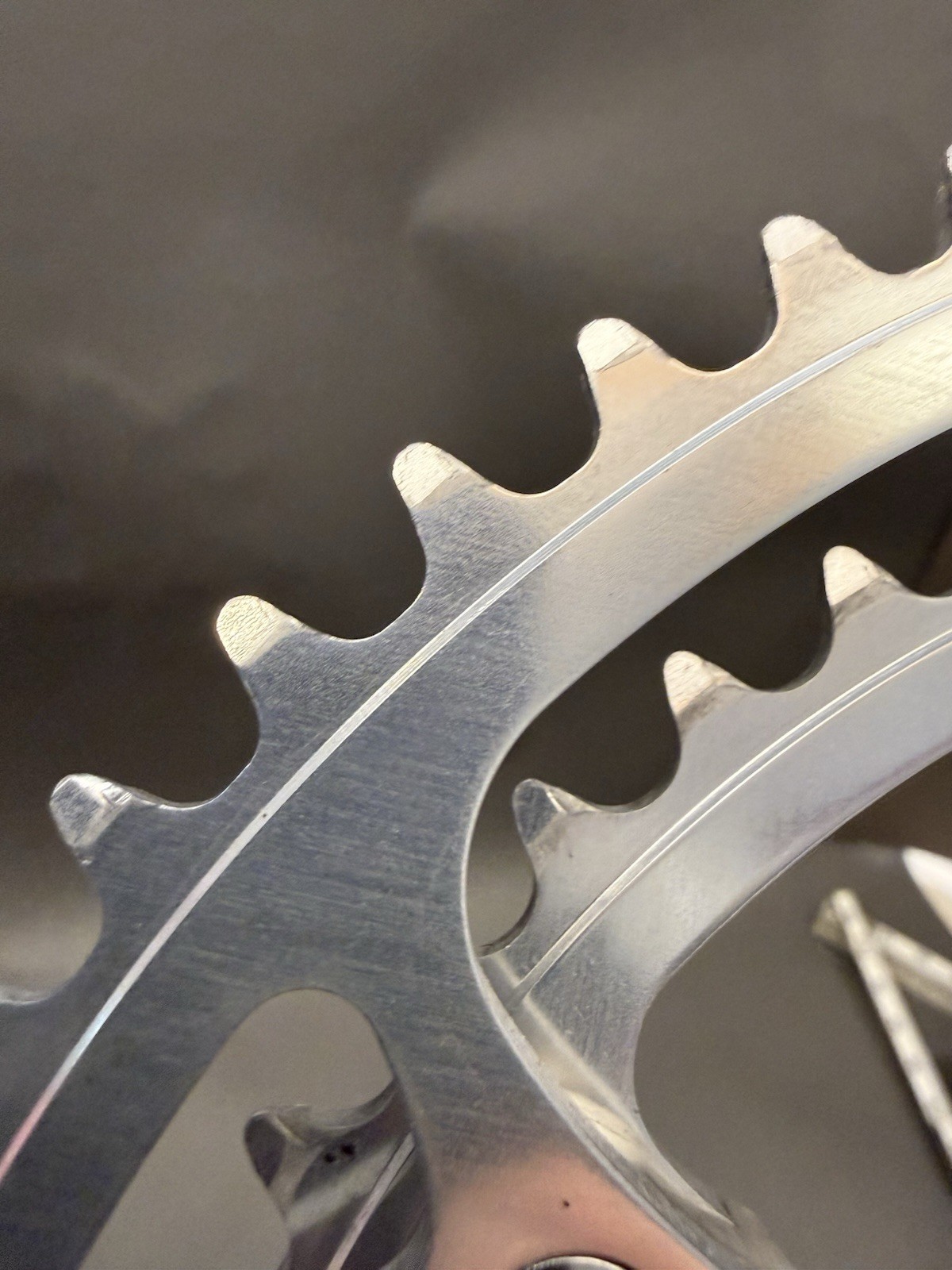 Shimano 600 Ultegra FC-6400 Crankset 170mm 52T/42T. Only Has 2 Rides On It.