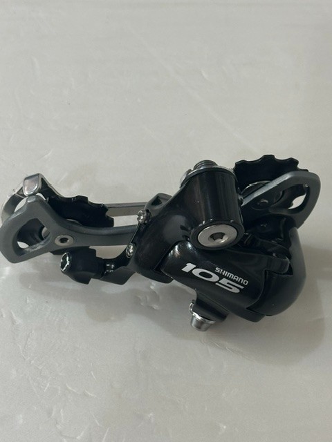 Shimano 105 5600 Rear Derailleur 10 Speed, Long Cage New Take Off. Retail $110