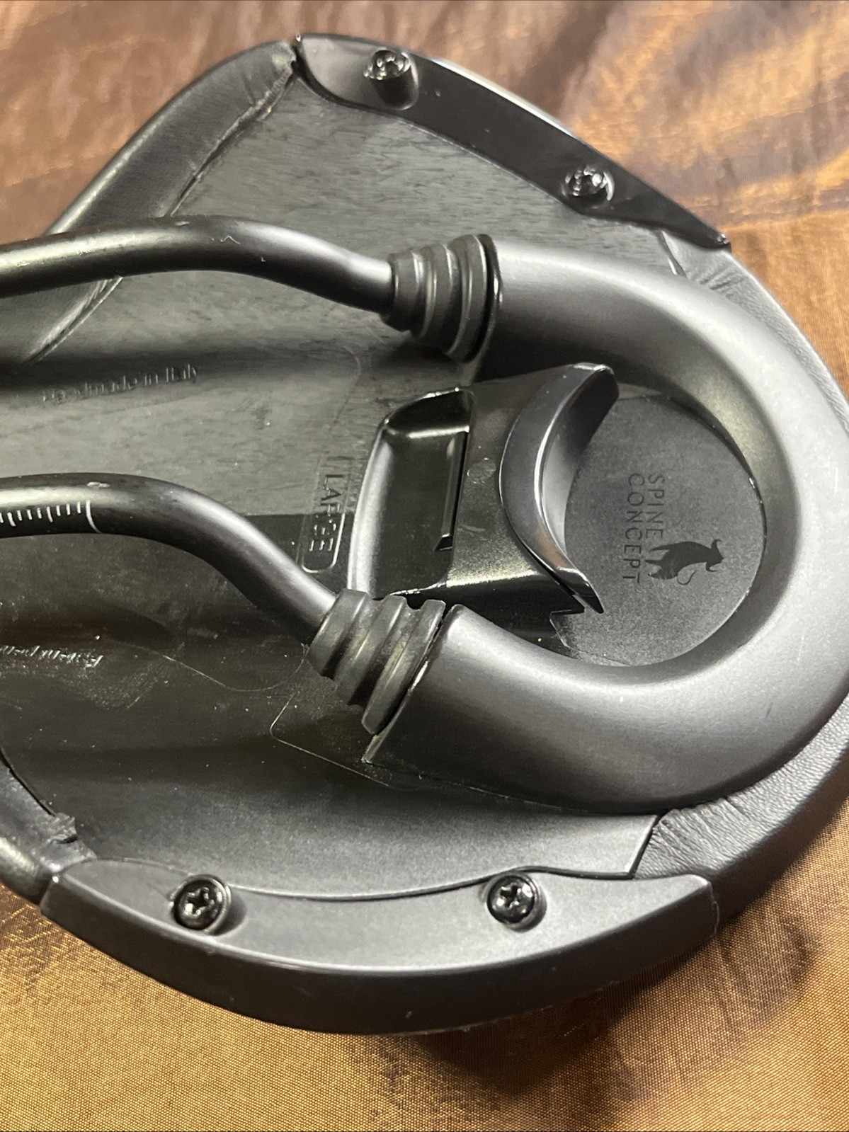Fizik Aliante 3 SPINE CONCEPT Black Railed Saddle LARGE 245g