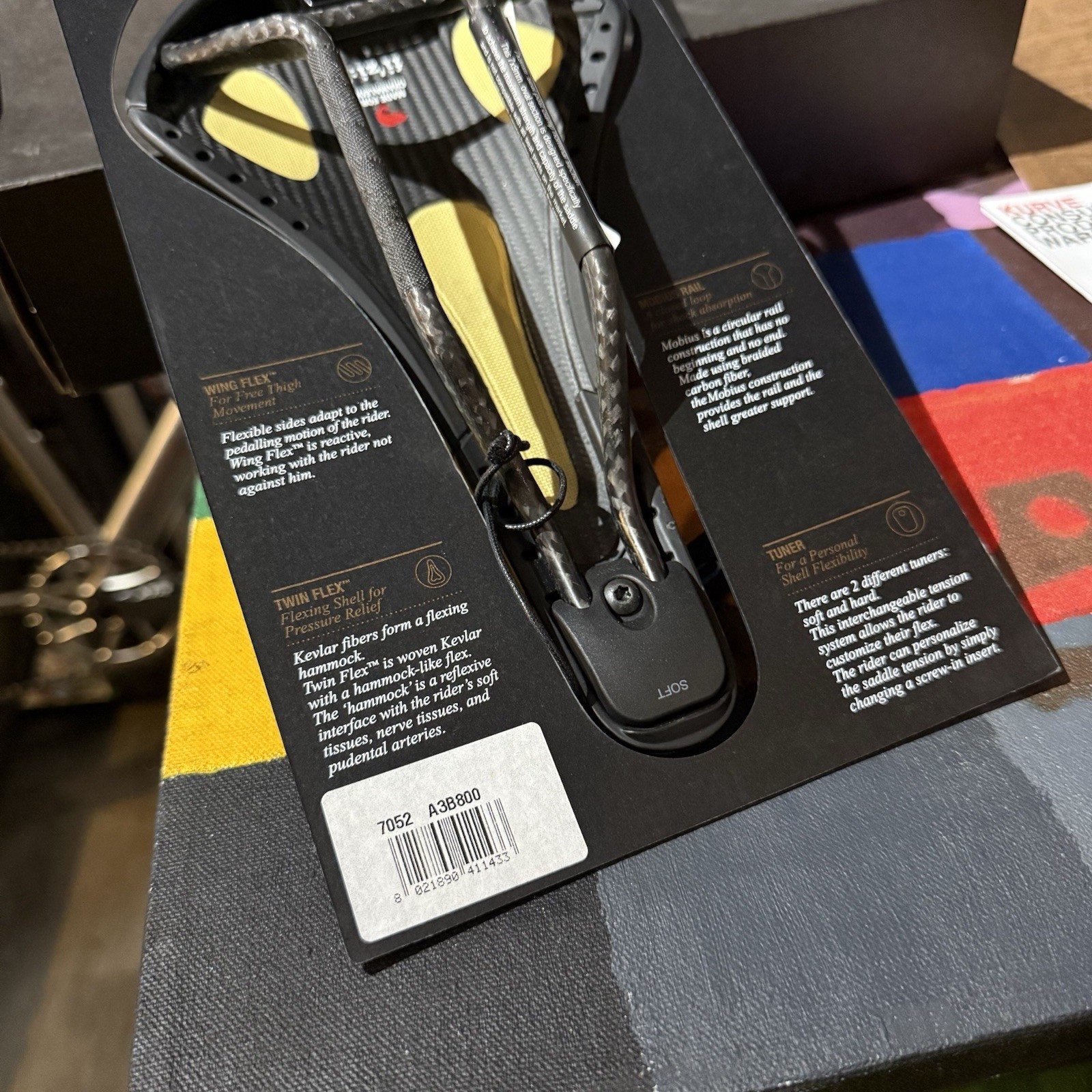 NOS FIZIK KURVE CHAMELEON CARBON RAIL SADDLE – 185 GRAMS – NEW IN BOX / COMPLETE