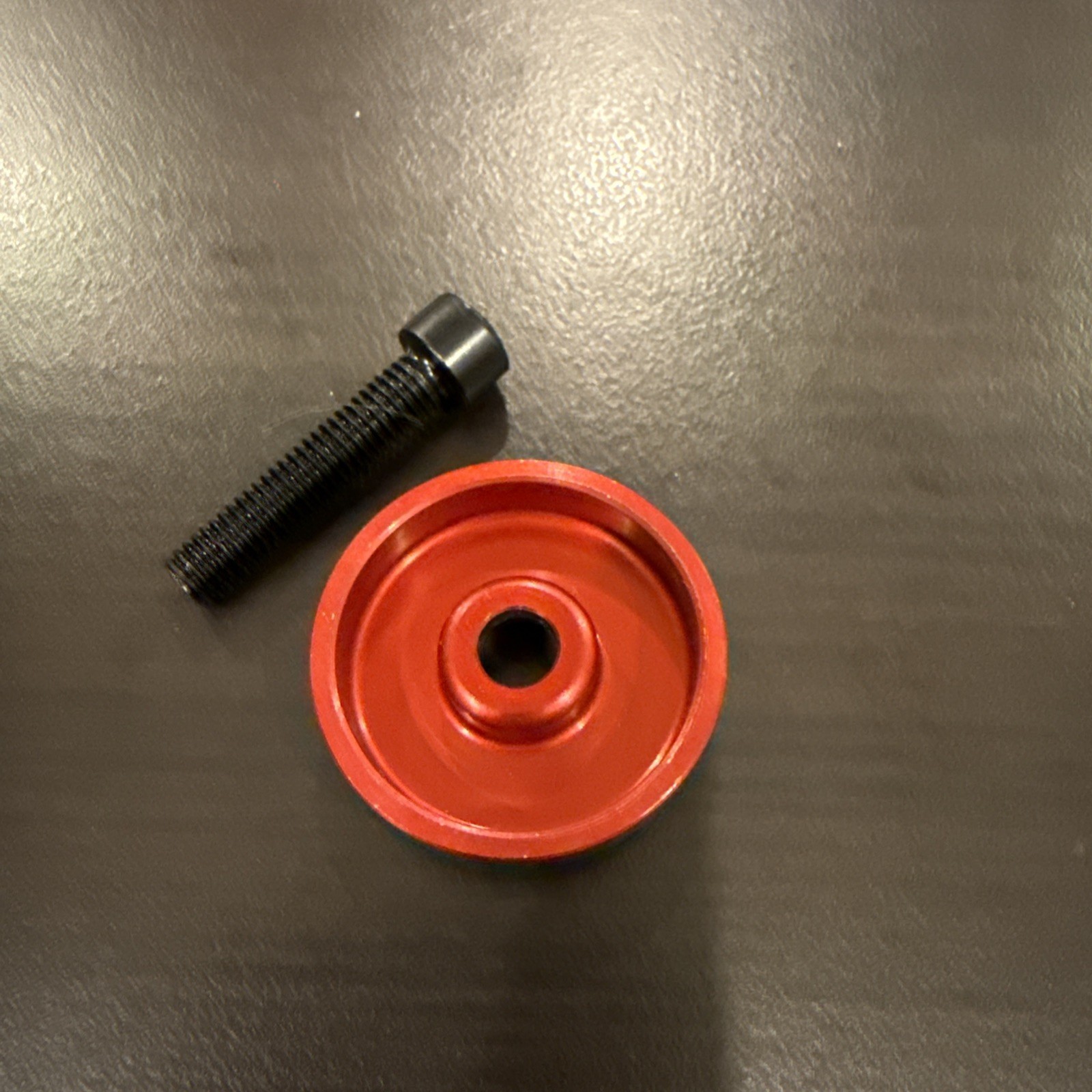 Wolf Tooth Head Set Top Cap Red With 5mm Spacer 1 1/8th