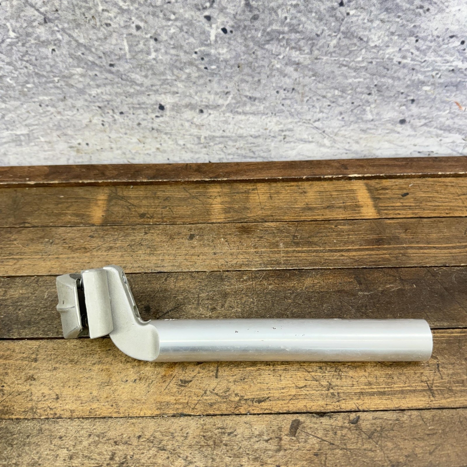 Vintage Avocet Seatpost 27mm Silver Alloy 27mm 8.5in Road Bike Box