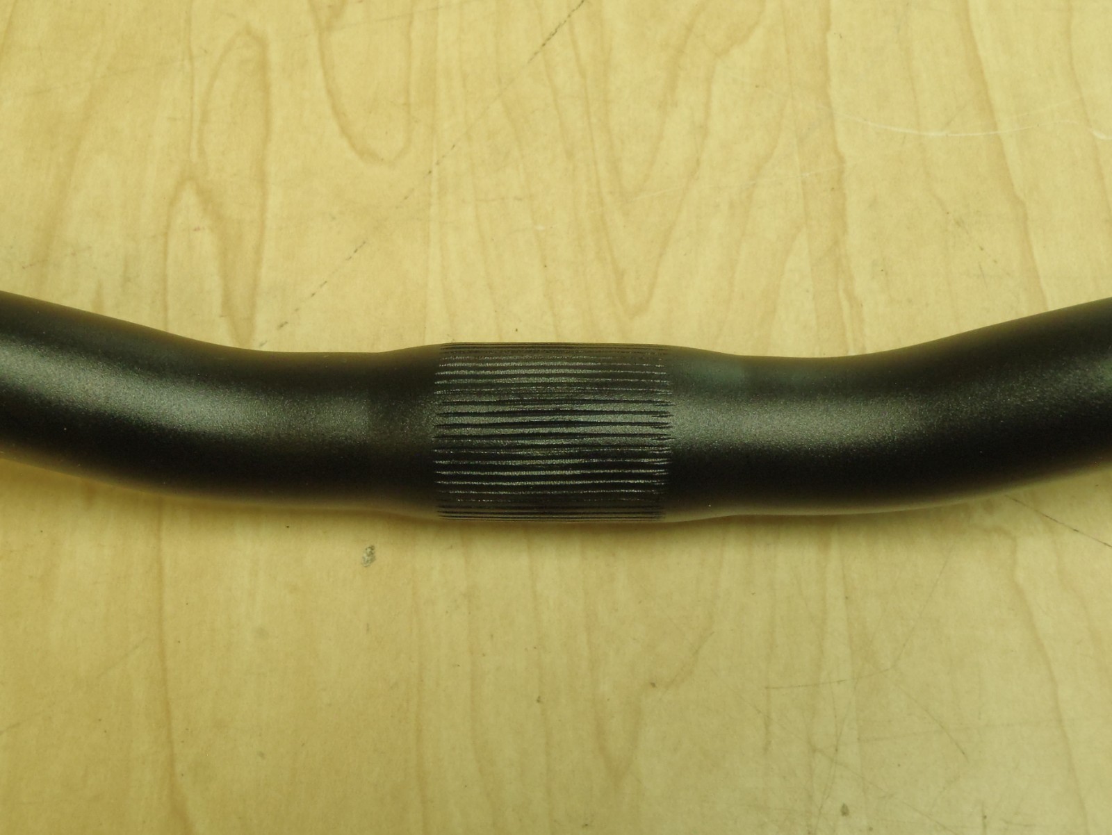 MATTE BLACK ALUMINUM 615mm HANDLEBAR W/GRIPS BICYCLE BIKE PARTS 218-2