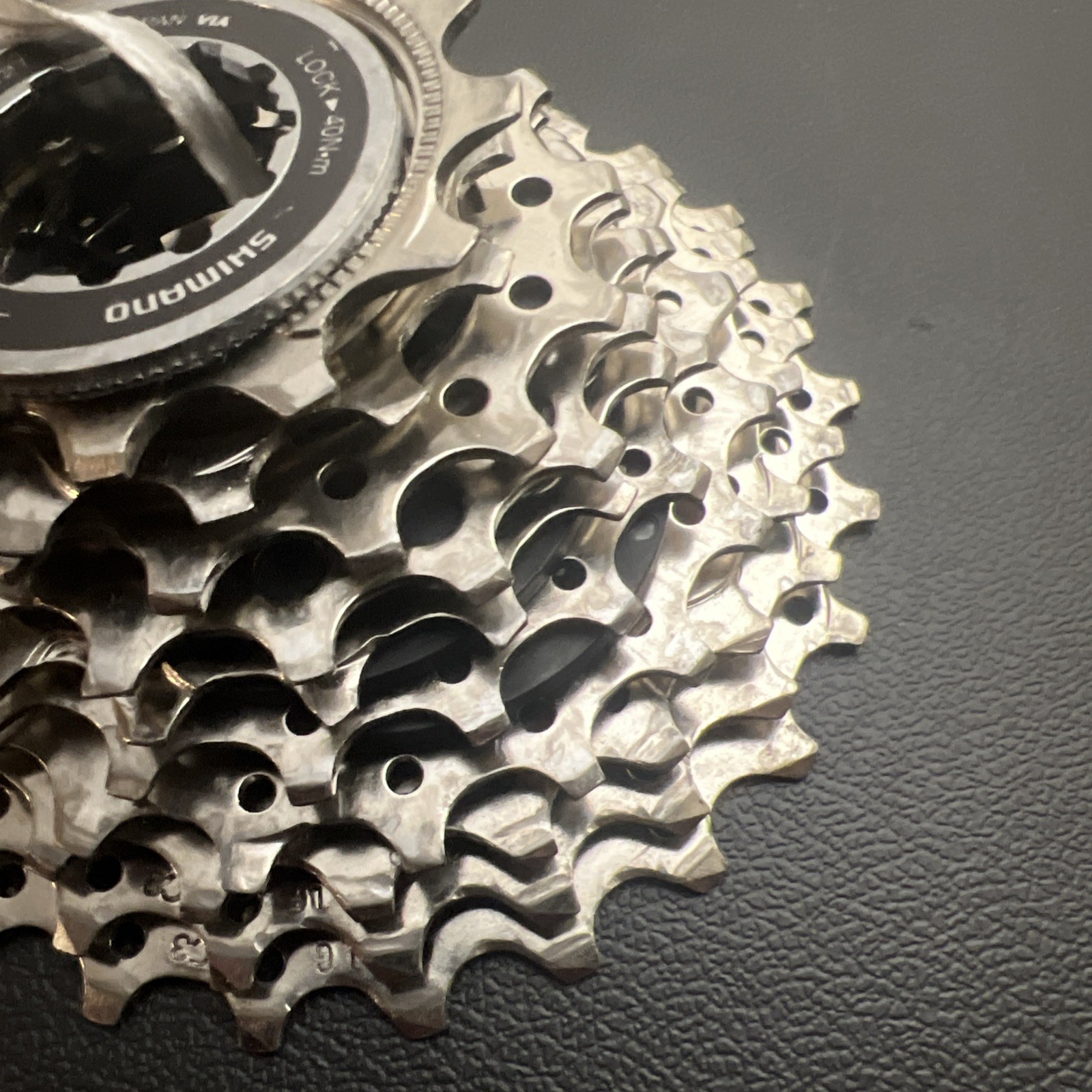 Shimano 105 10-speed CS-5700 12-25T Cassette