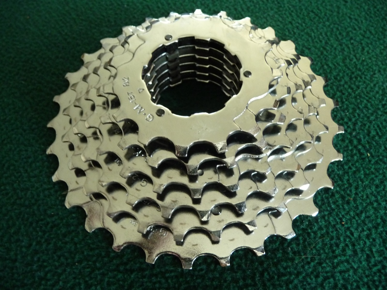 Shimano XT HG90 13-30 7spd cassette sprocket