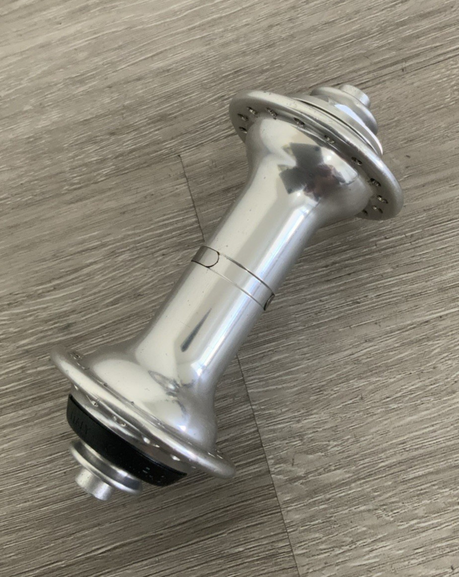 CAMPAGNOLO RECORD FRONT HUB 32 HOLE 100 MM SPACING 116 GRAMS