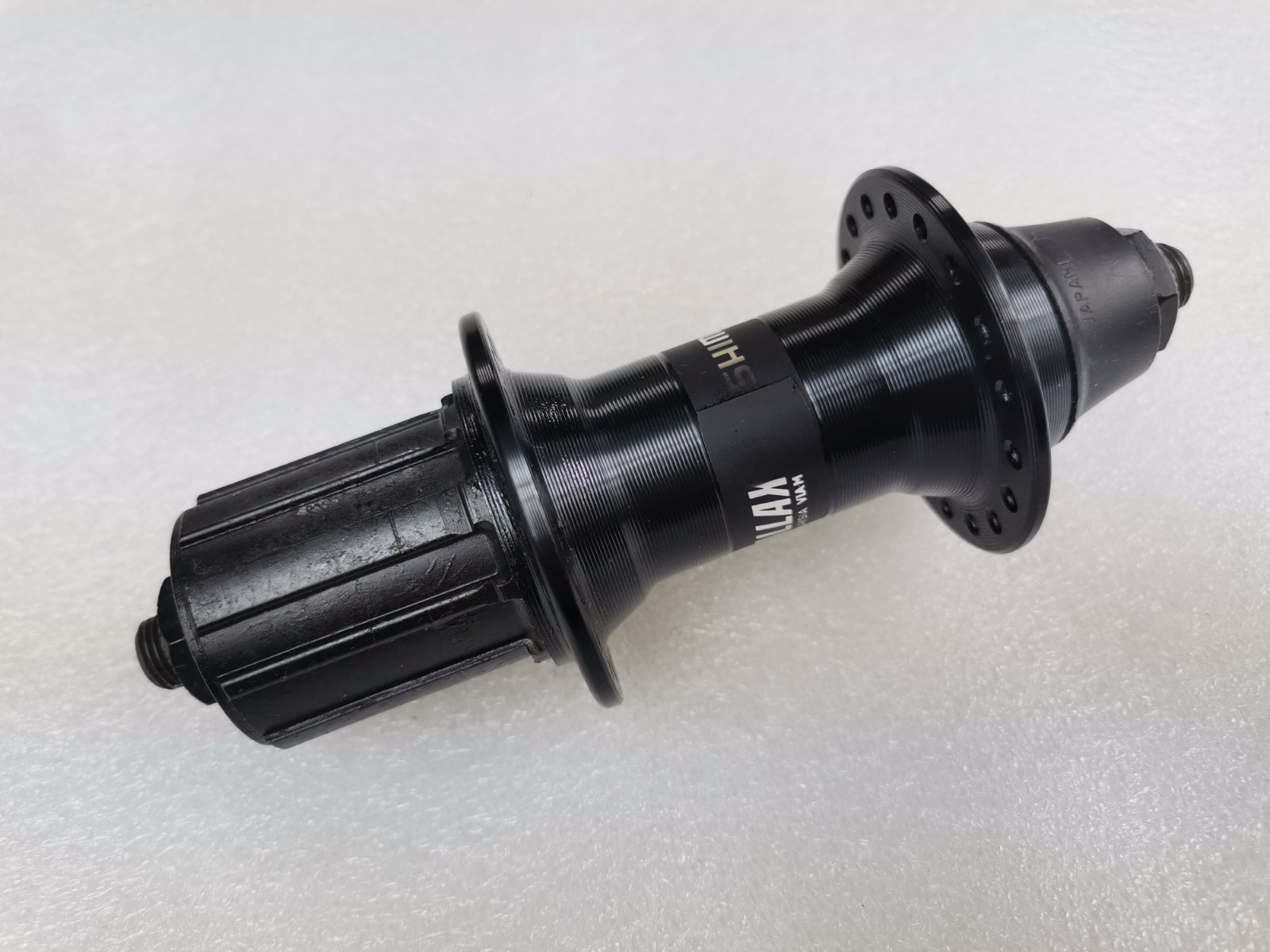 SHIMANO FH-RM60 RIM BRAKE REAR HUB TOURING GRAVEL 36 HOLE 135MM QR 8-9-10 SPEED