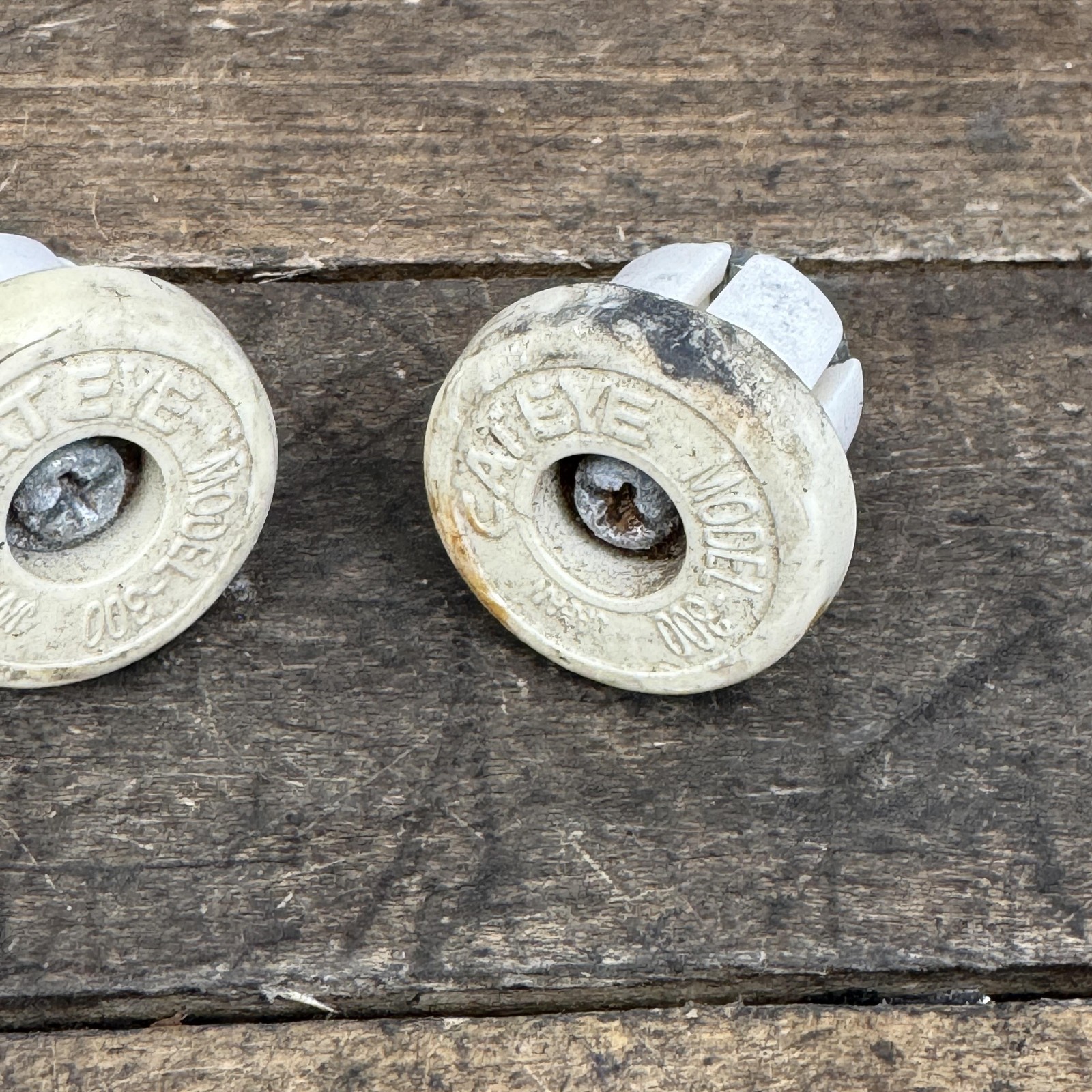 Vintage CatEye Model 300 White Handlebar Bar End Plugs Pair Japan MTB Road Bike
