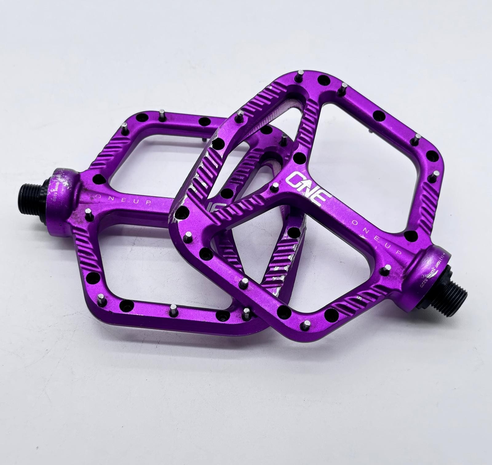OneUp Components Aluminum Pedal – Purple MTB Large Platform