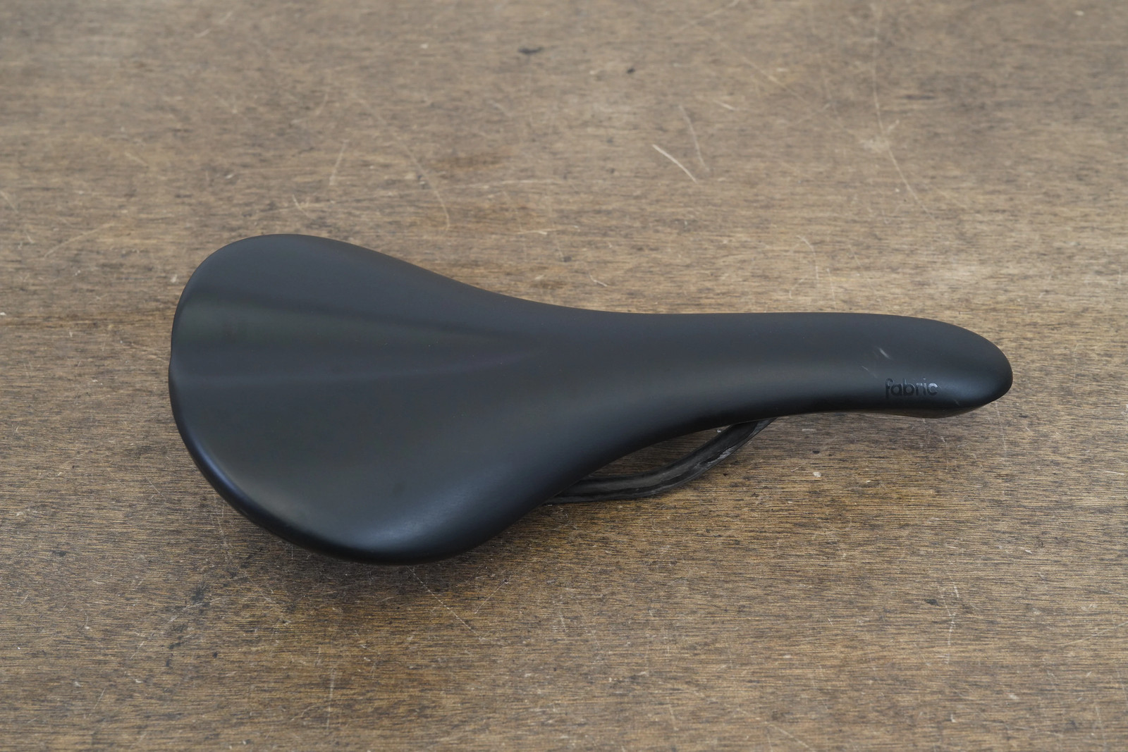 142mm (Shallow) Fabric Scoop Pro Carbon Rail Road Saddle 202g