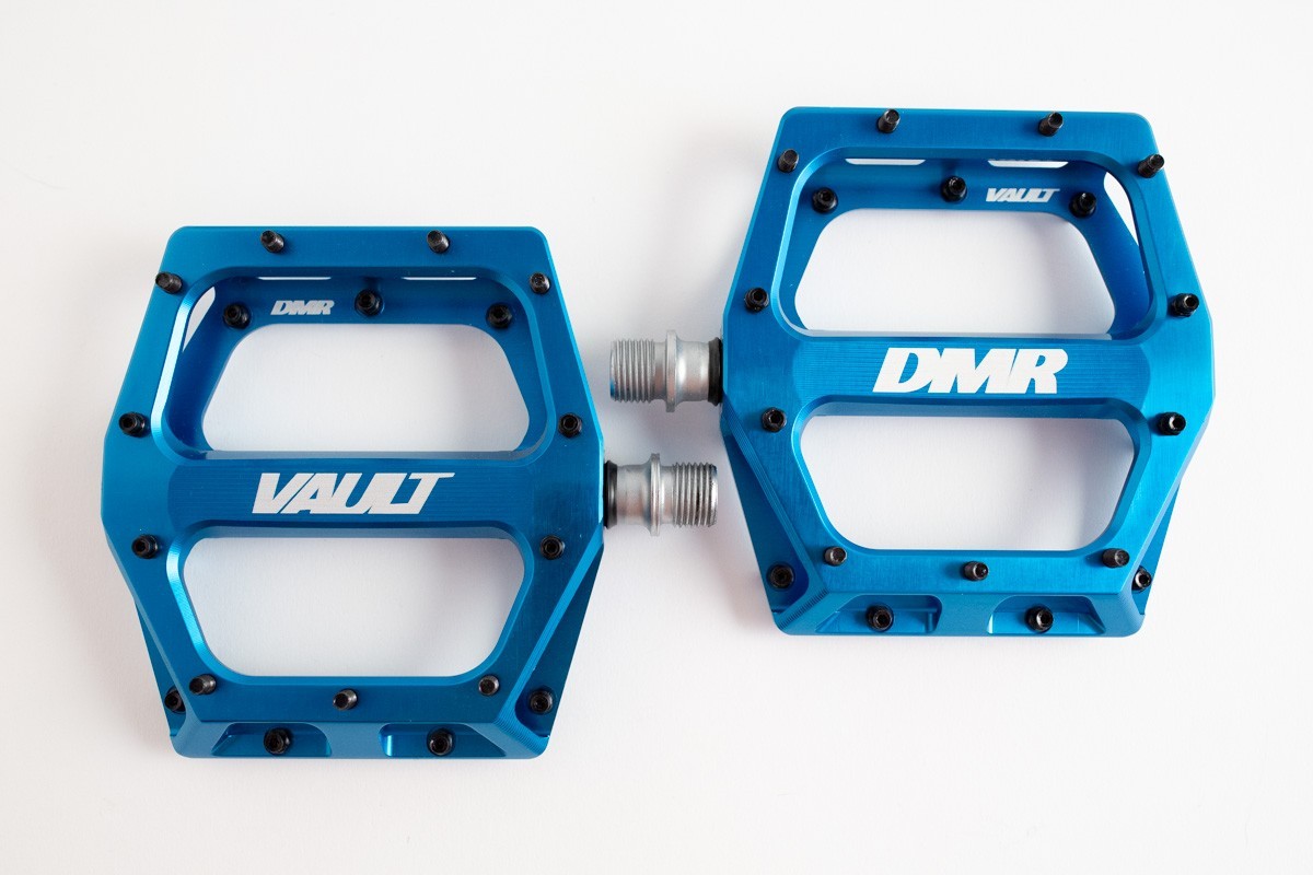 New DMR Vault Pedals Blue 9/16″ Aluminum MTB Platform Pedals