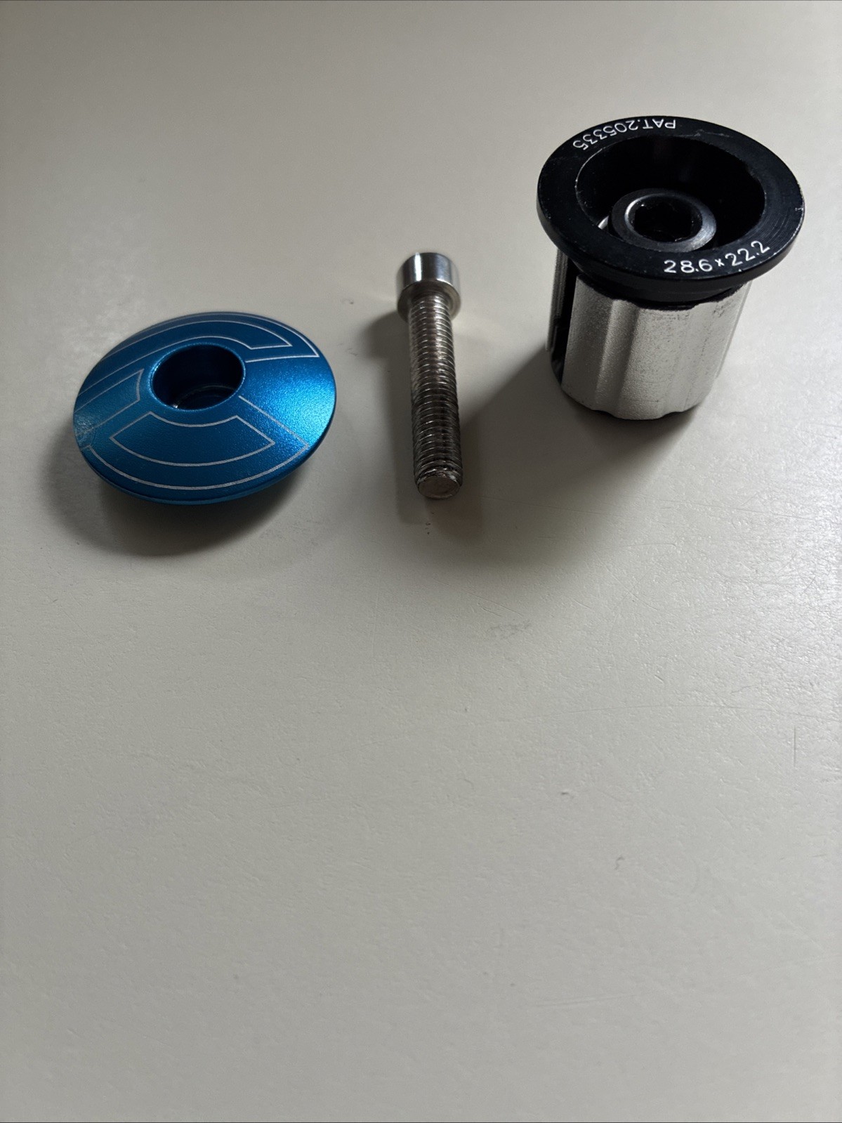 Cinelli Top Cap Blue with Compression Plug for 1 1/8 Steerers
