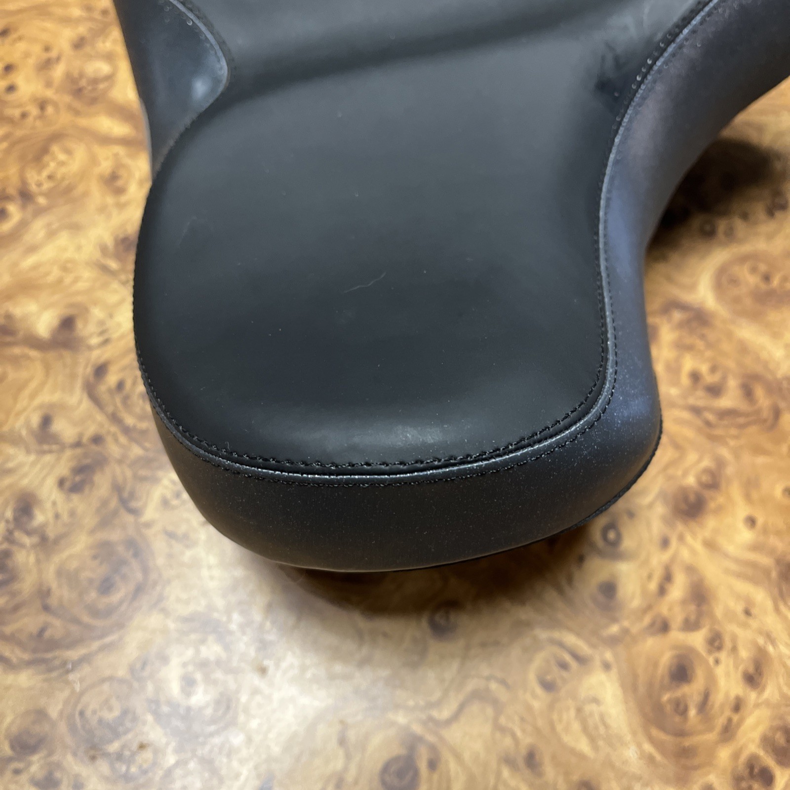 YLG Oversized Comfort Bike Seat Comfortable Replacement Bike Saddle Memory Foam