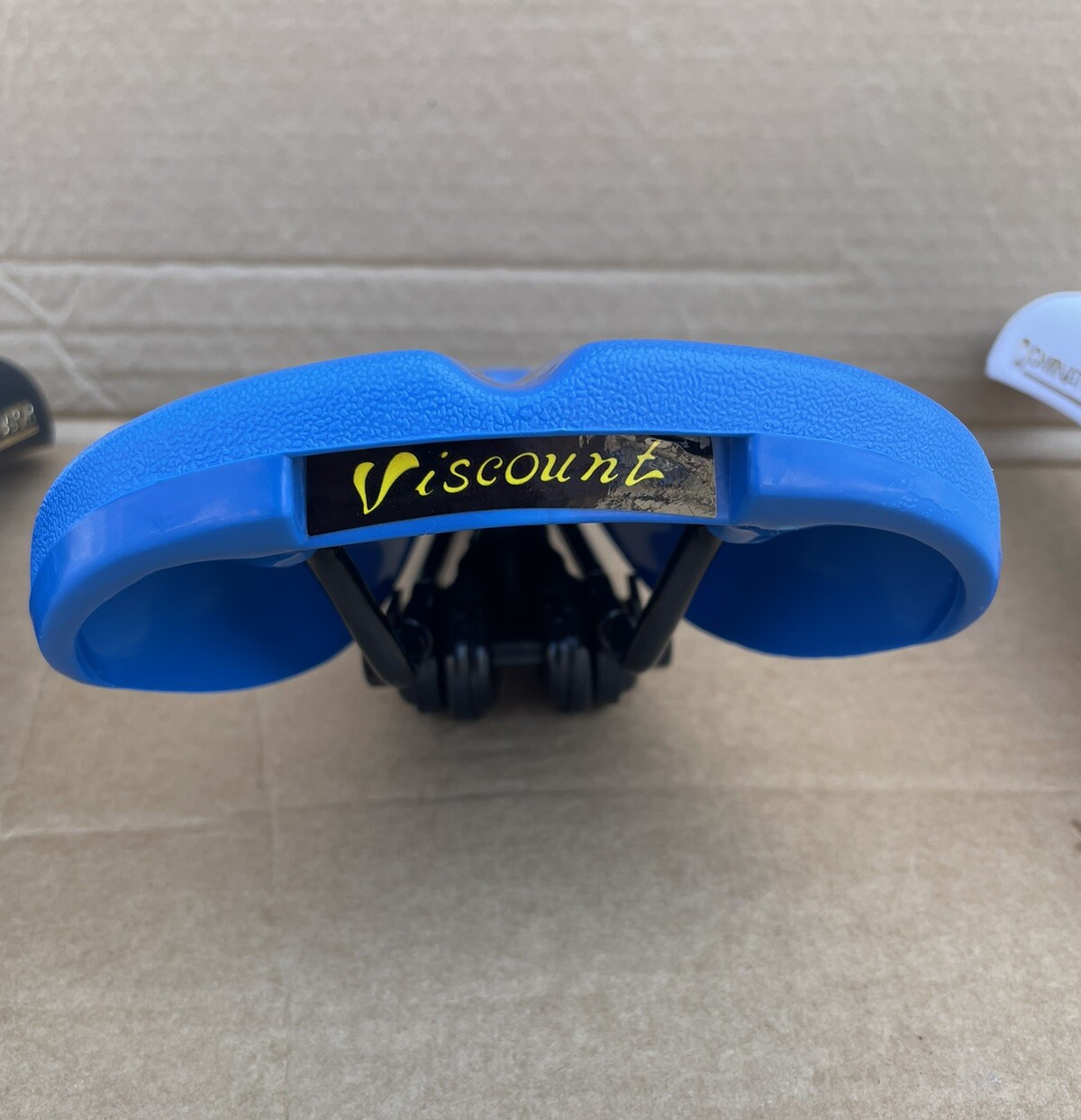 Viscount Dominator Old School BMX Bicycle Seat/Saddle Hard Shell GT Dyno Style