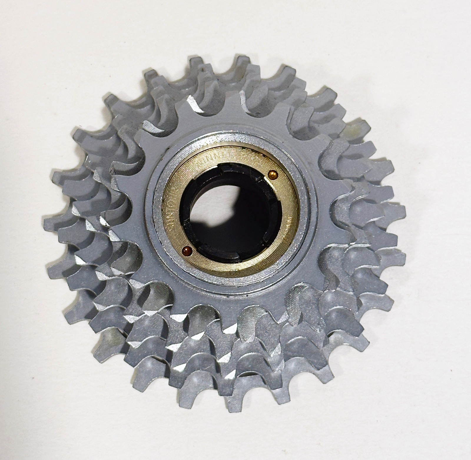 NOS Suntour Winner Pro 6-Speed Freewheel (14×23) Silver – WP-6000
