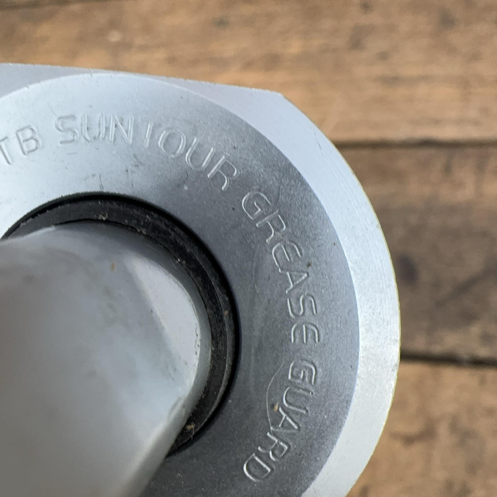 Vintage Suntour XC Pro Bottom Bracket 68mm BSA 125mm WTB Grease Guard Bolts Caps